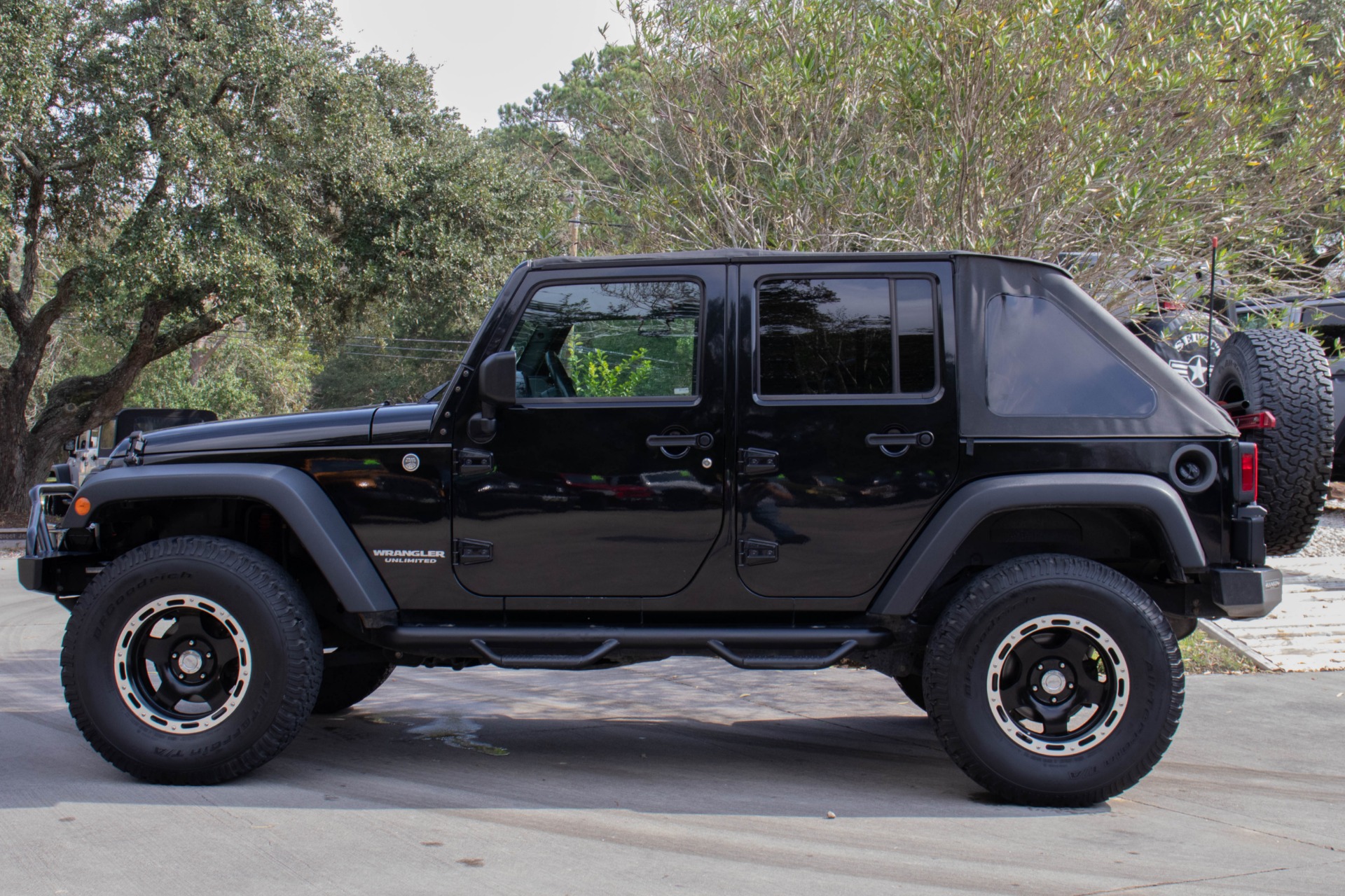 Used-2007-Jeep-Wrangler-Unlimited-X