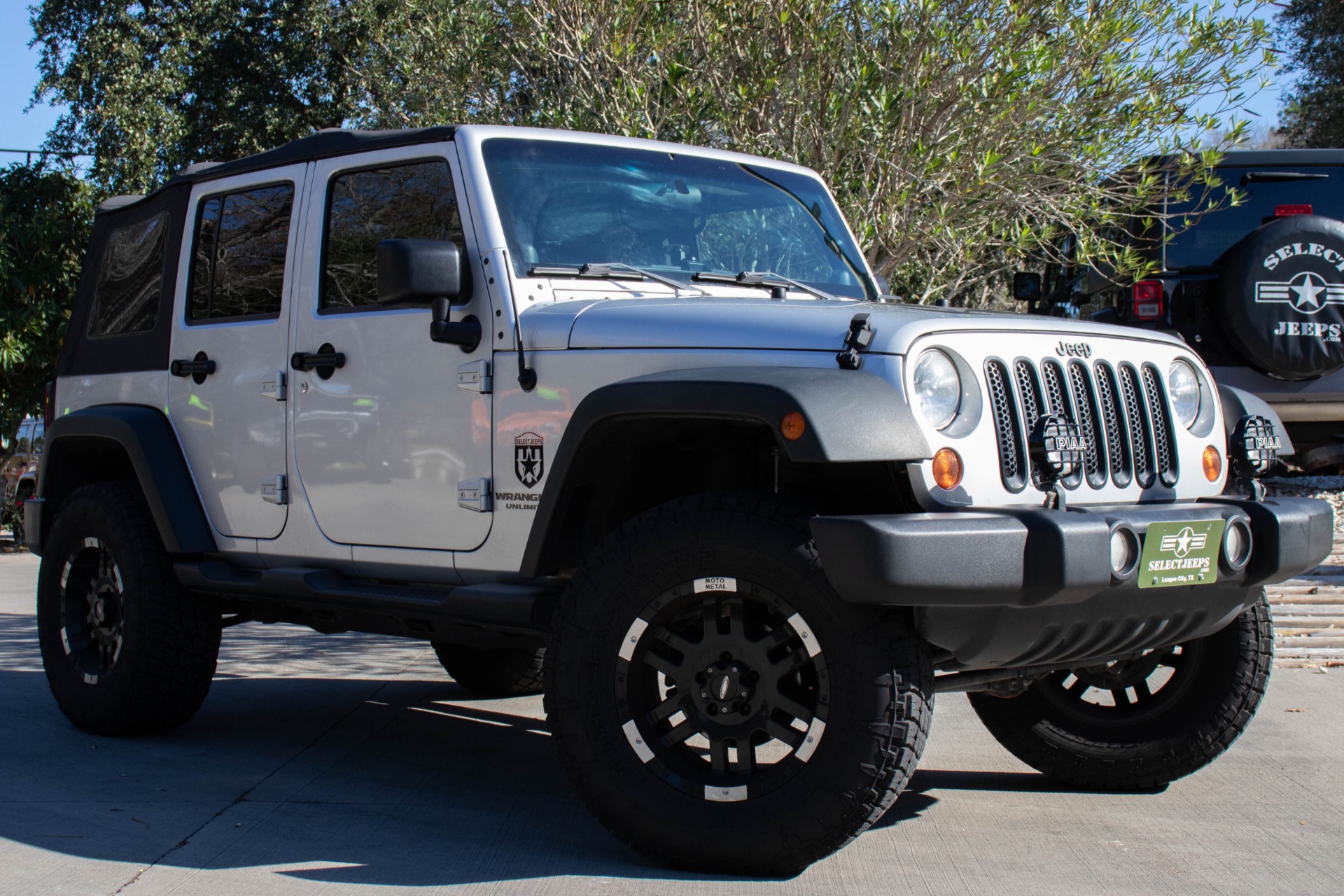 Used-2012-Jeep-Wrangler-Unlimited-Sport