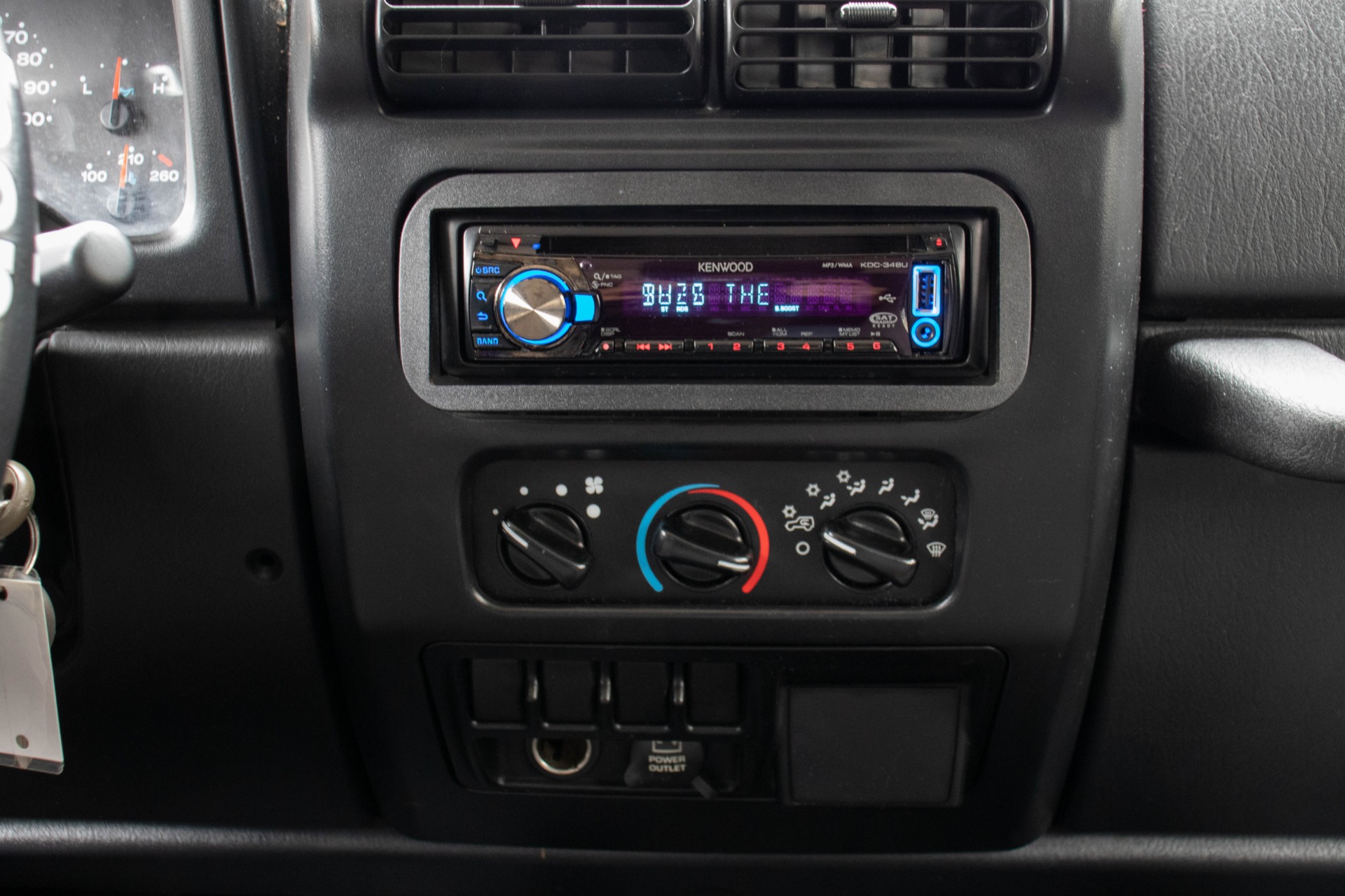 Used-2005-Jeep-Wrangler-Sport