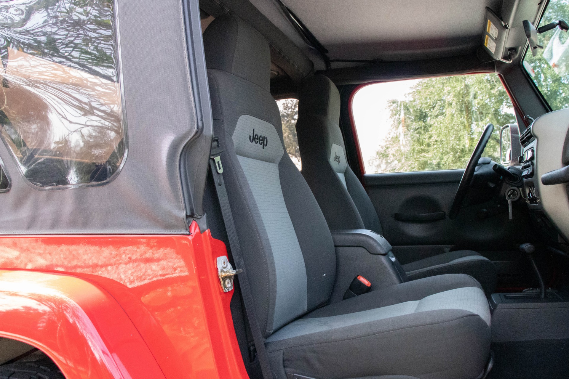 Actualizar 55+ imagen 2005 jeep wrangler seats Thptnganamst.edu.vn