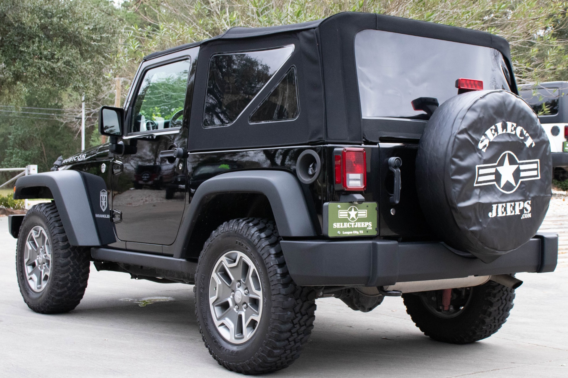 Used-2014-Jeep-Wrangler-Rubicon