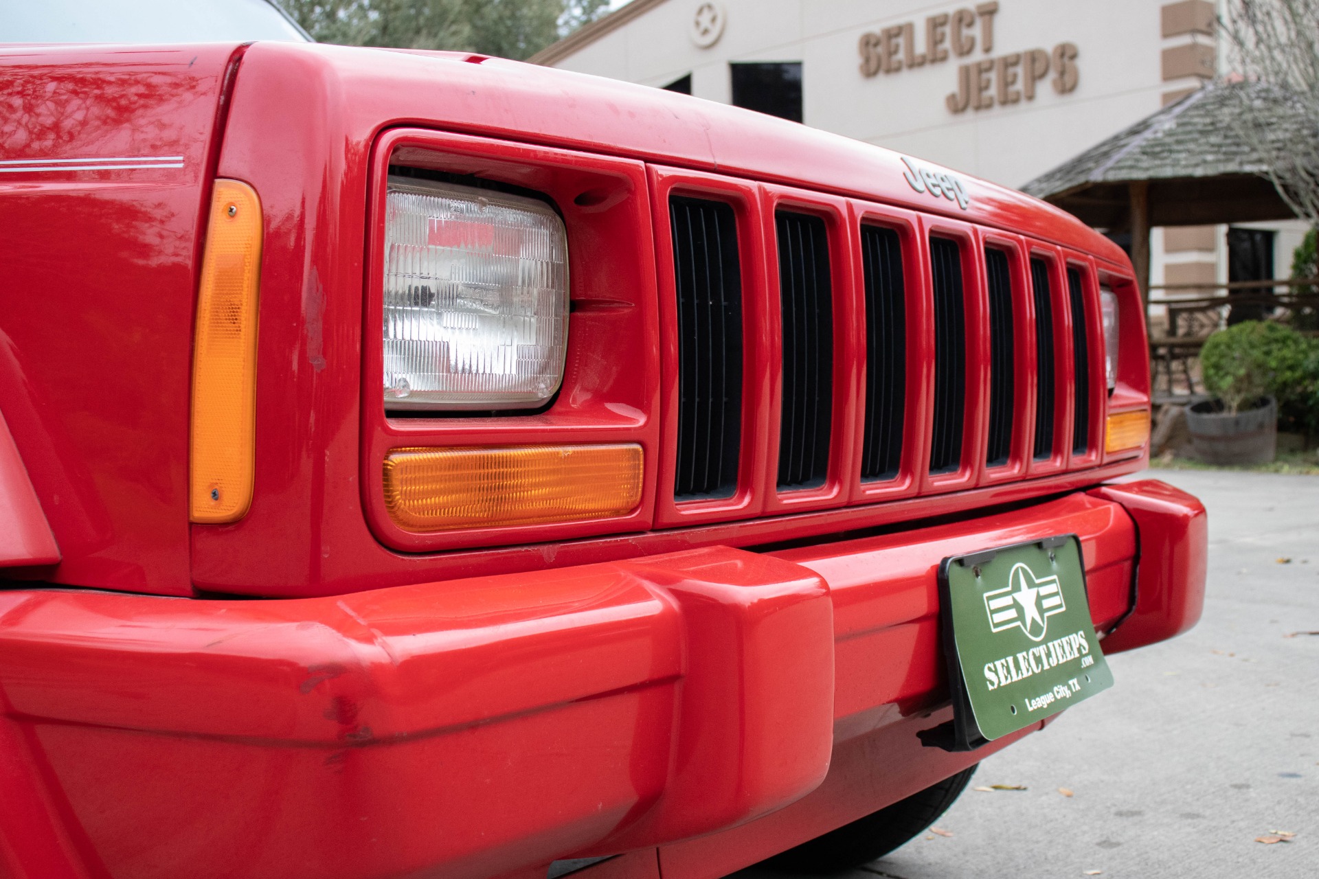 Used-1998-Jeep-Cherokee-Limited