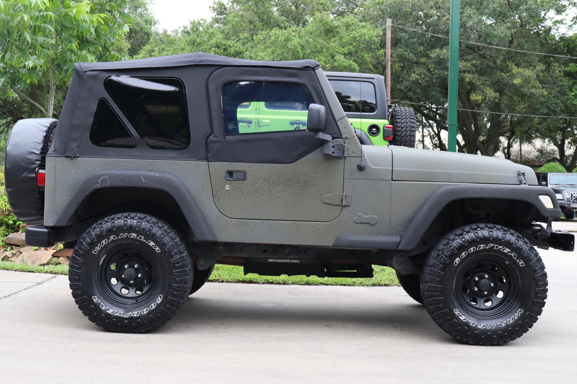 Used-2005-Jeep-Wrangler-Rocky-Mountain