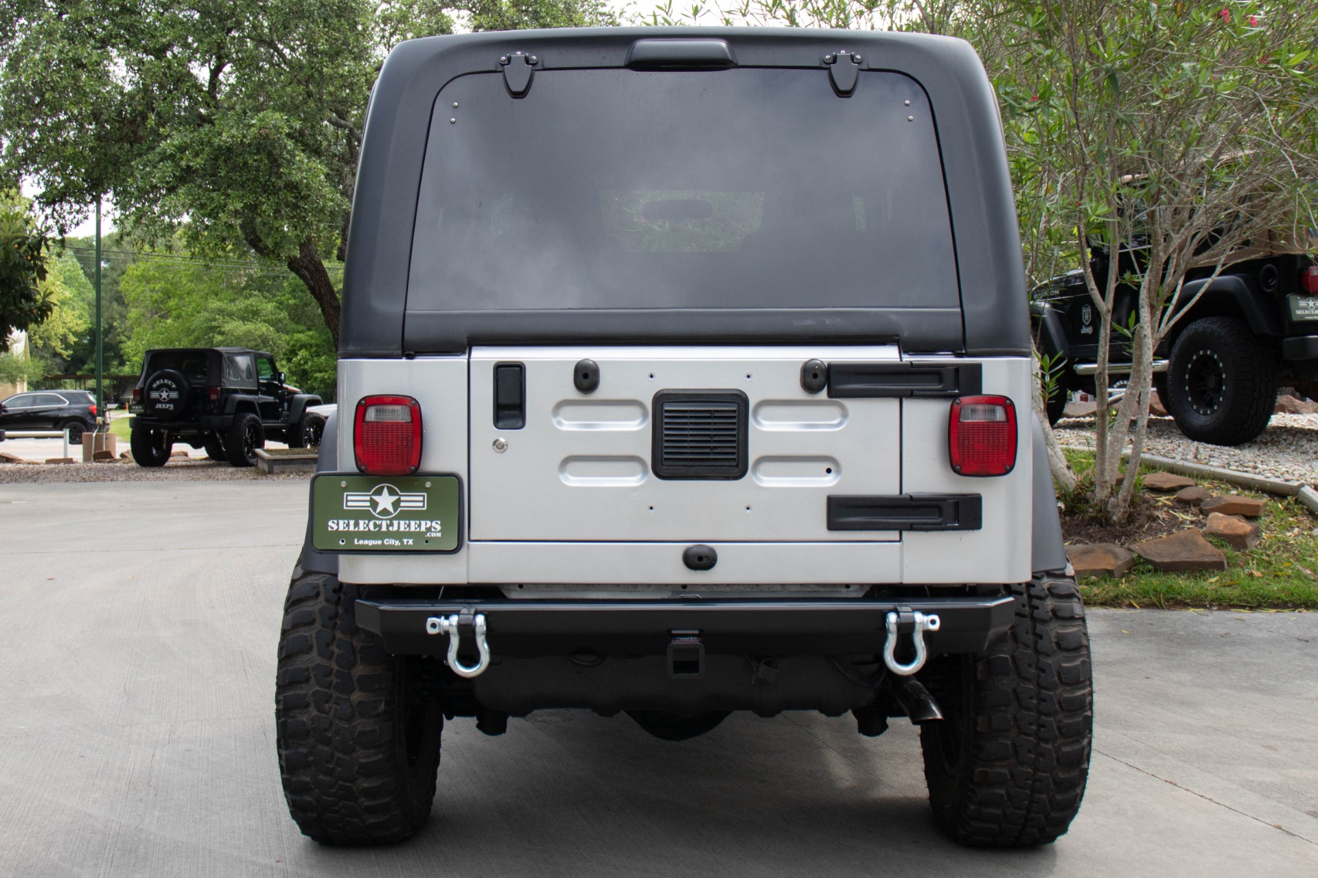 Used-2004-Jeep-Wrangler-Rubicon