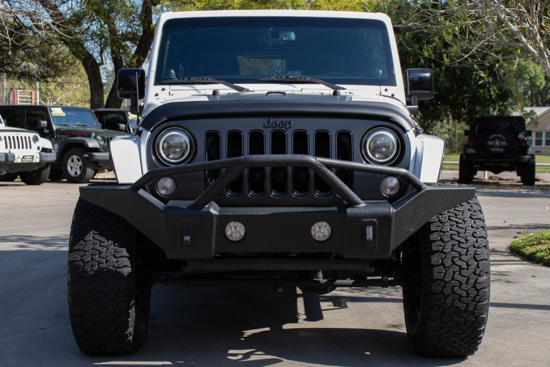 Used-2014-Jeep-Wrangler-Unlimited-Altitude-Edition