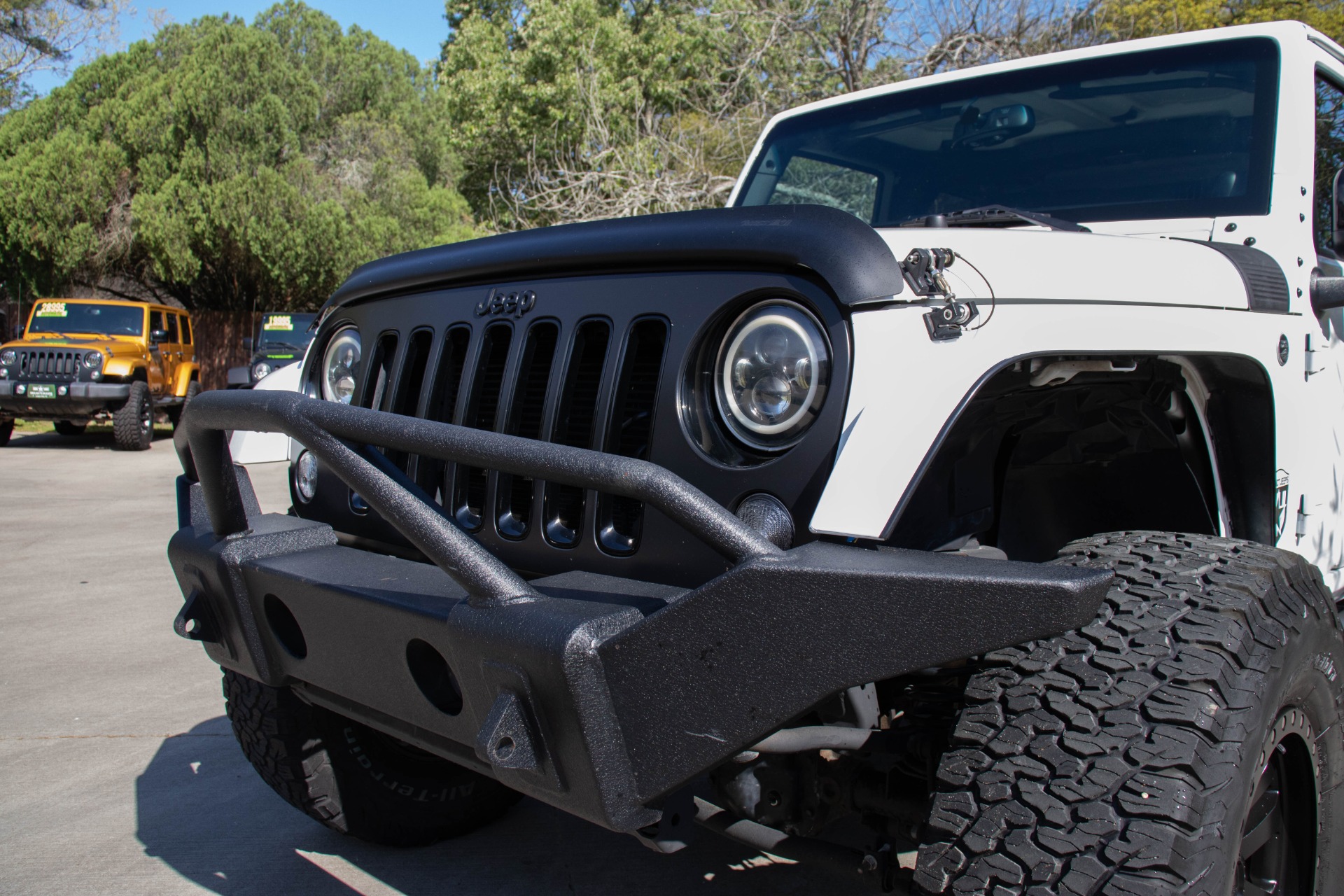 Used-2014-Jeep-Wrangler-Unlimited-Altitude-Edition