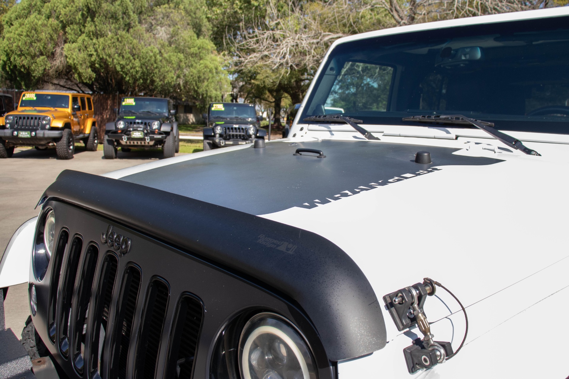 Used-2014-Jeep-Wrangler-Unlimited-Altitude-Edition