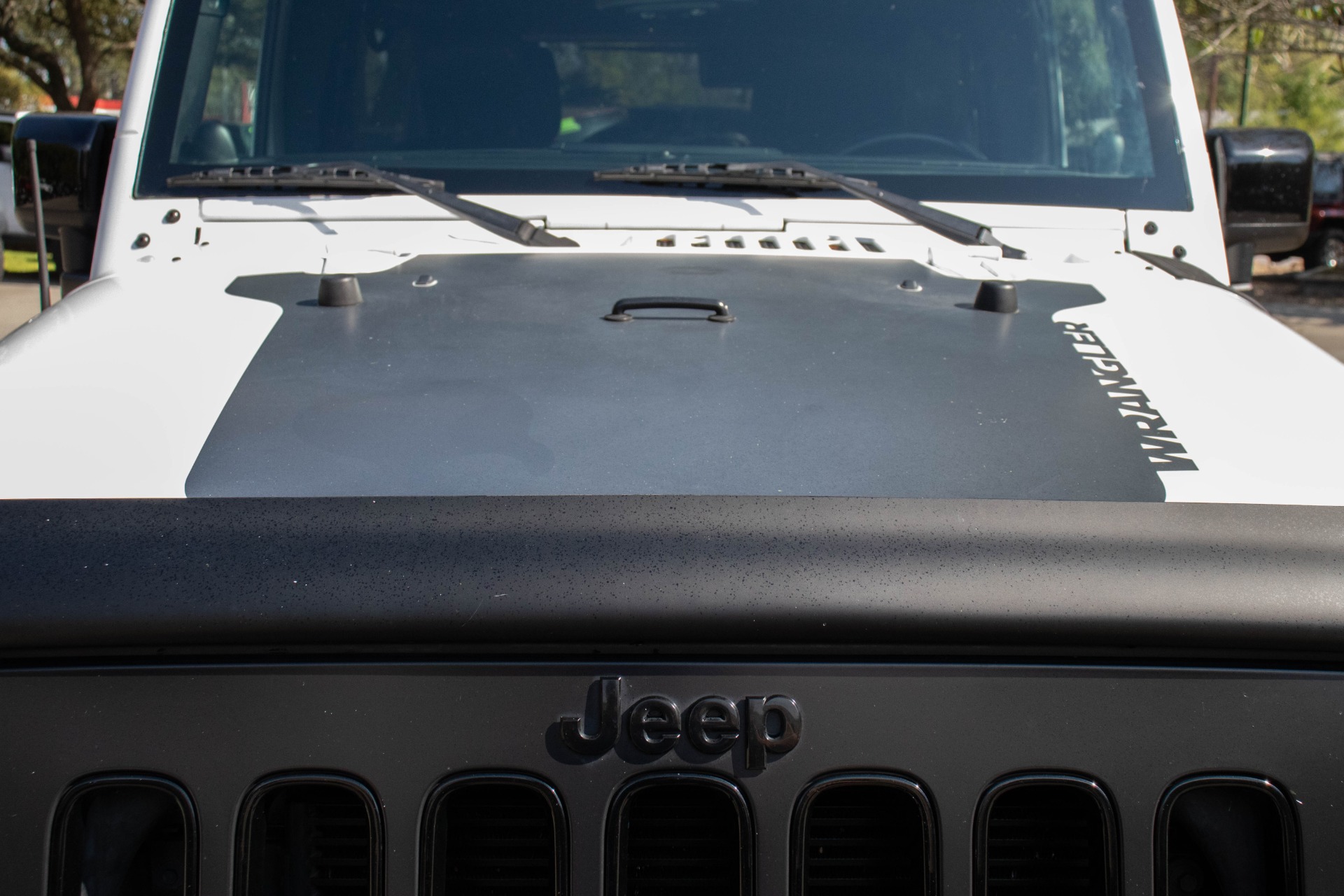 Used-2014-Jeep-Wrangler-Unlimited-Altitude-Edition