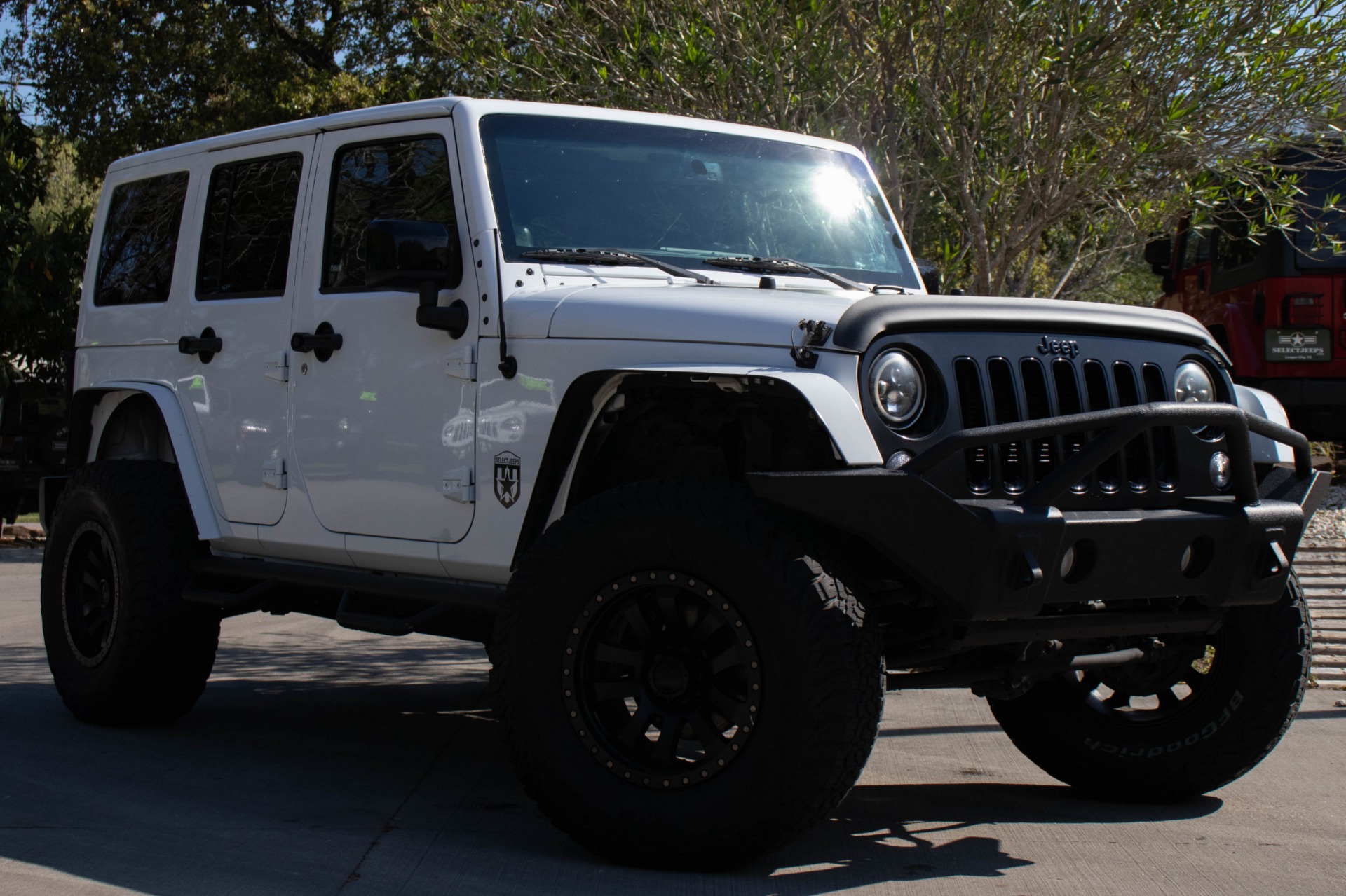 Used-2014-Jeep-Wrangler-Unlimited-Altitude-Edition