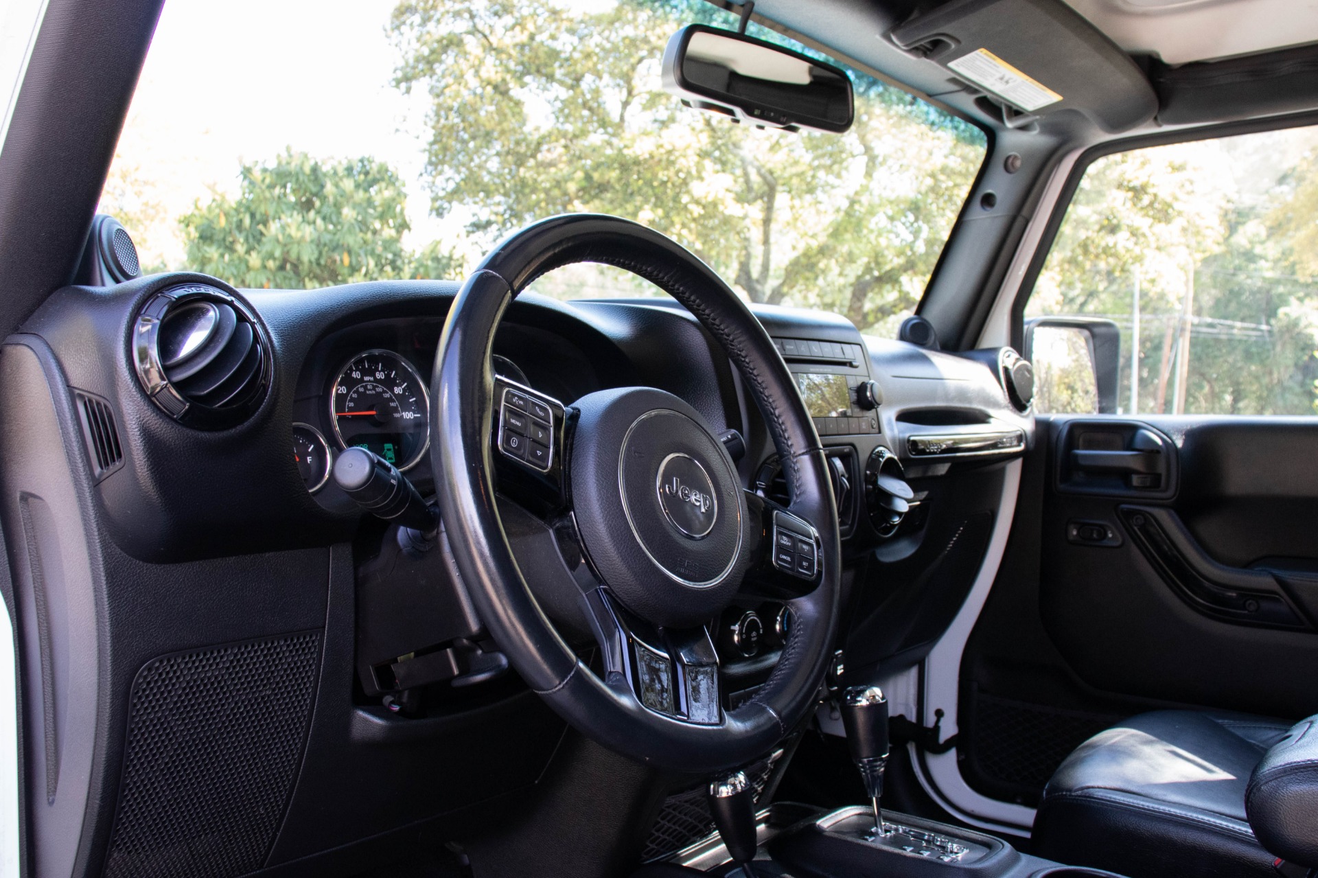 Used-2014-Jeep-Wrangler-Unlimited-Altitude-Edition