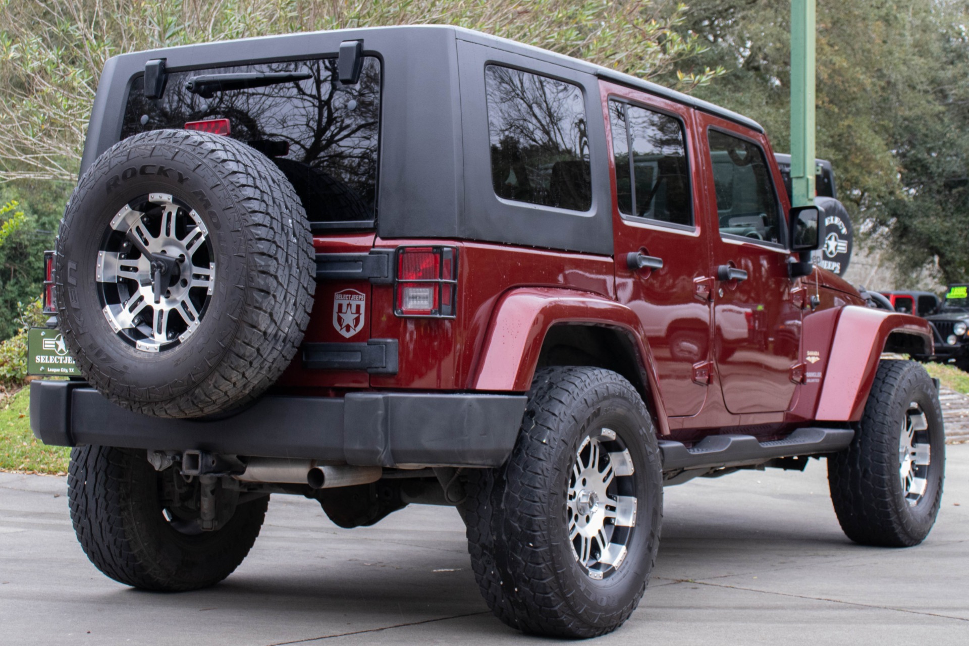 Used-2007-Jeep-Wrangler-Unlimited-Sahara