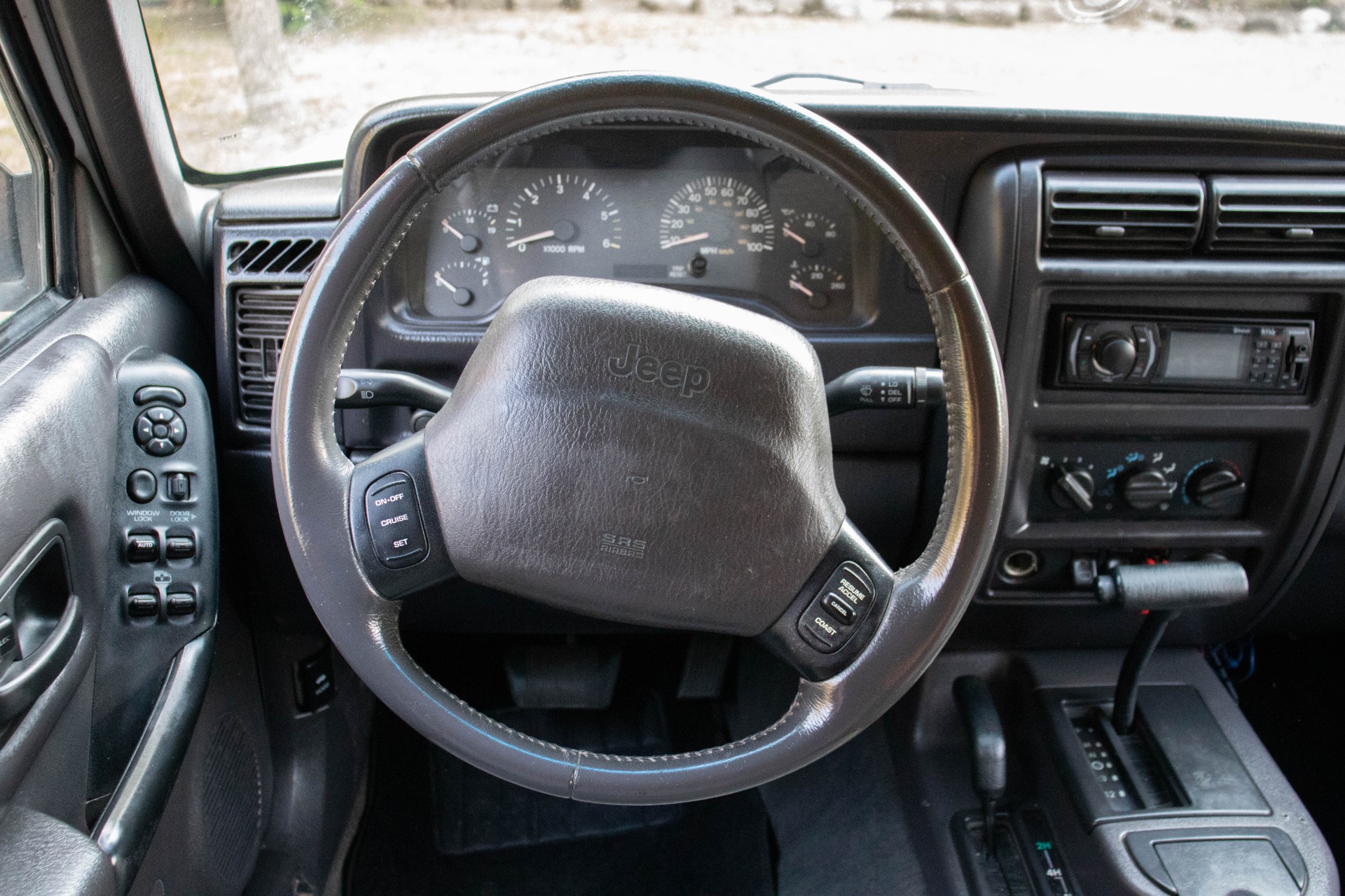 Used-2001-Jeep-Cherokee-Sport