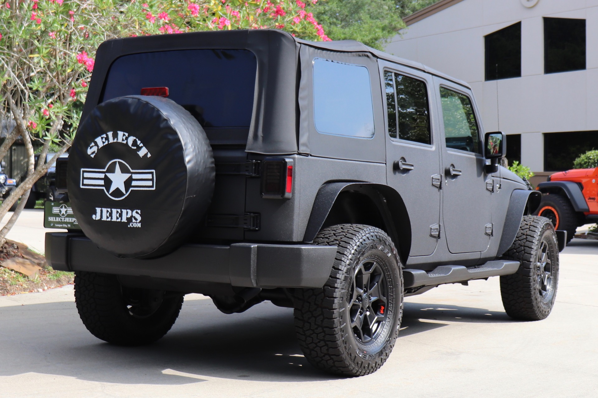 Used-2007-Jeep-Wrangler-Unlimited-Sahara