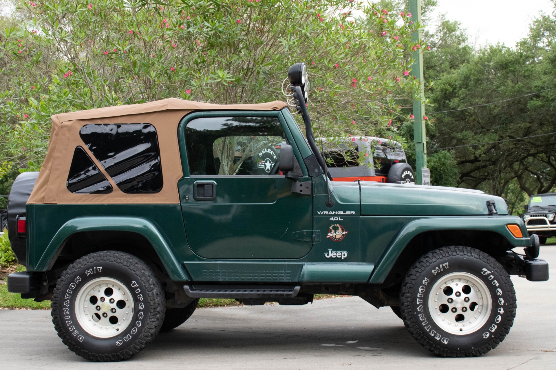 Used-1999-Jeep-Wrangler-Sahara