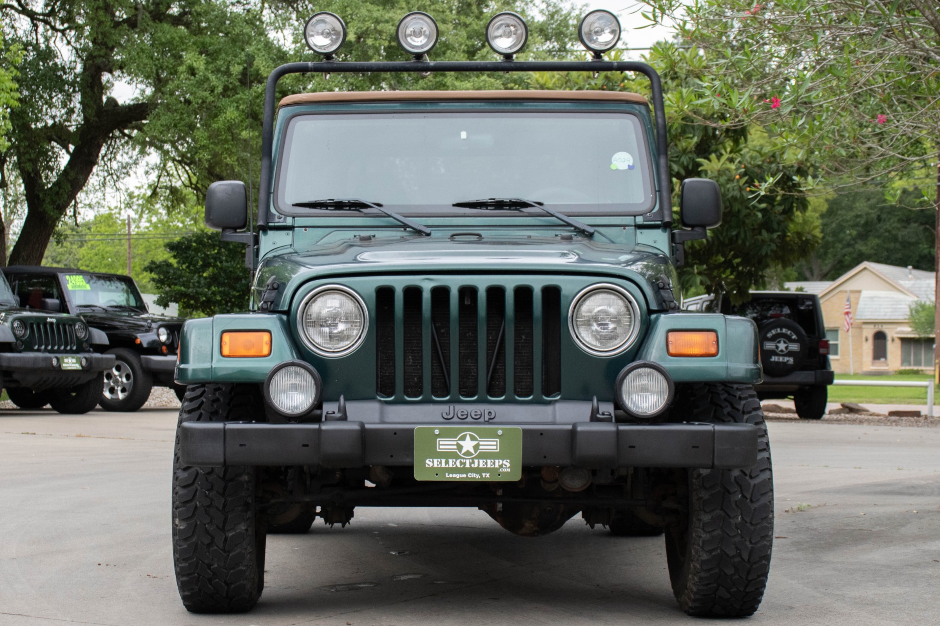 Used-1999-Jeep-Wrangler-Sahara