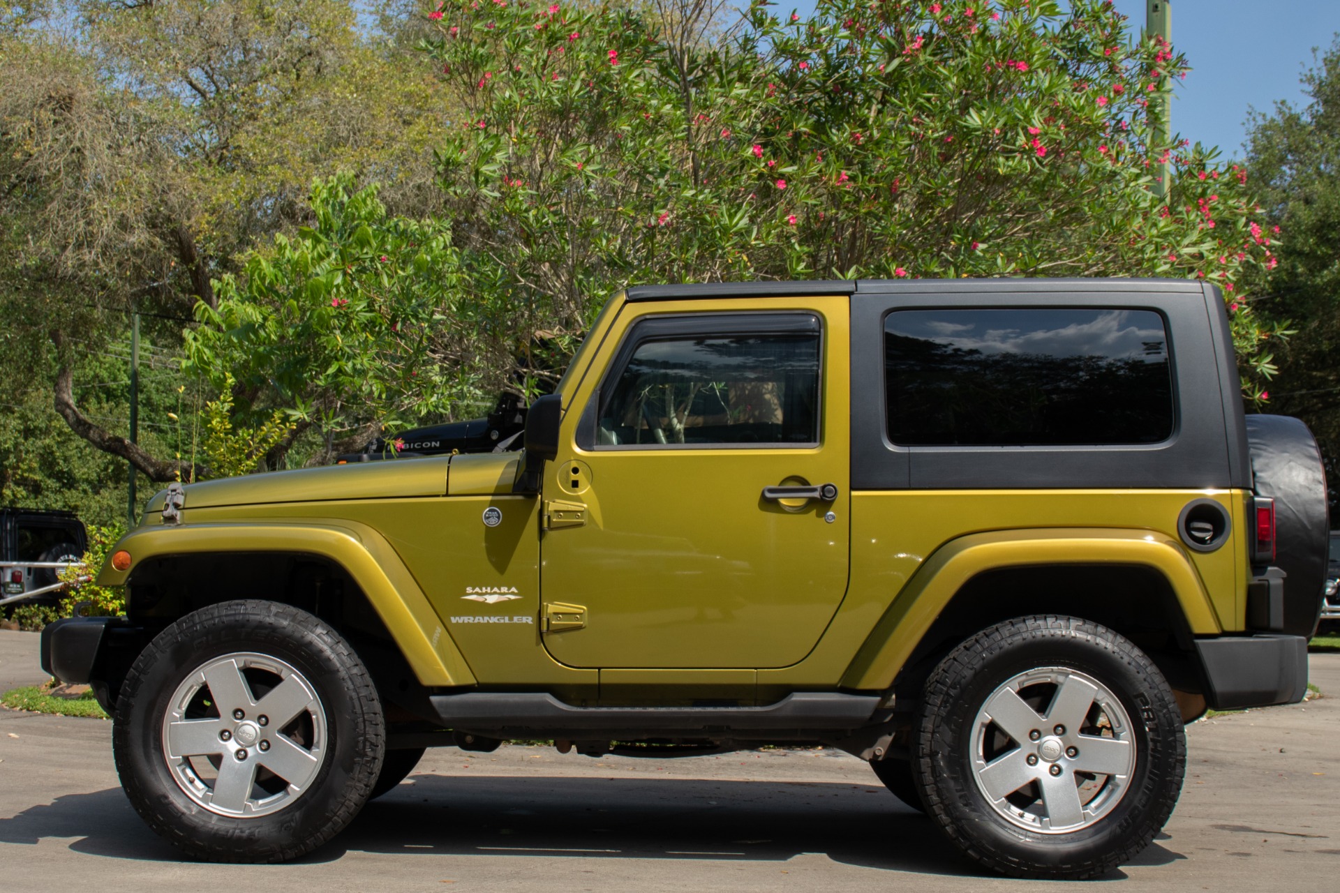 Used-2008-Jeep-Wrangler-Sahara