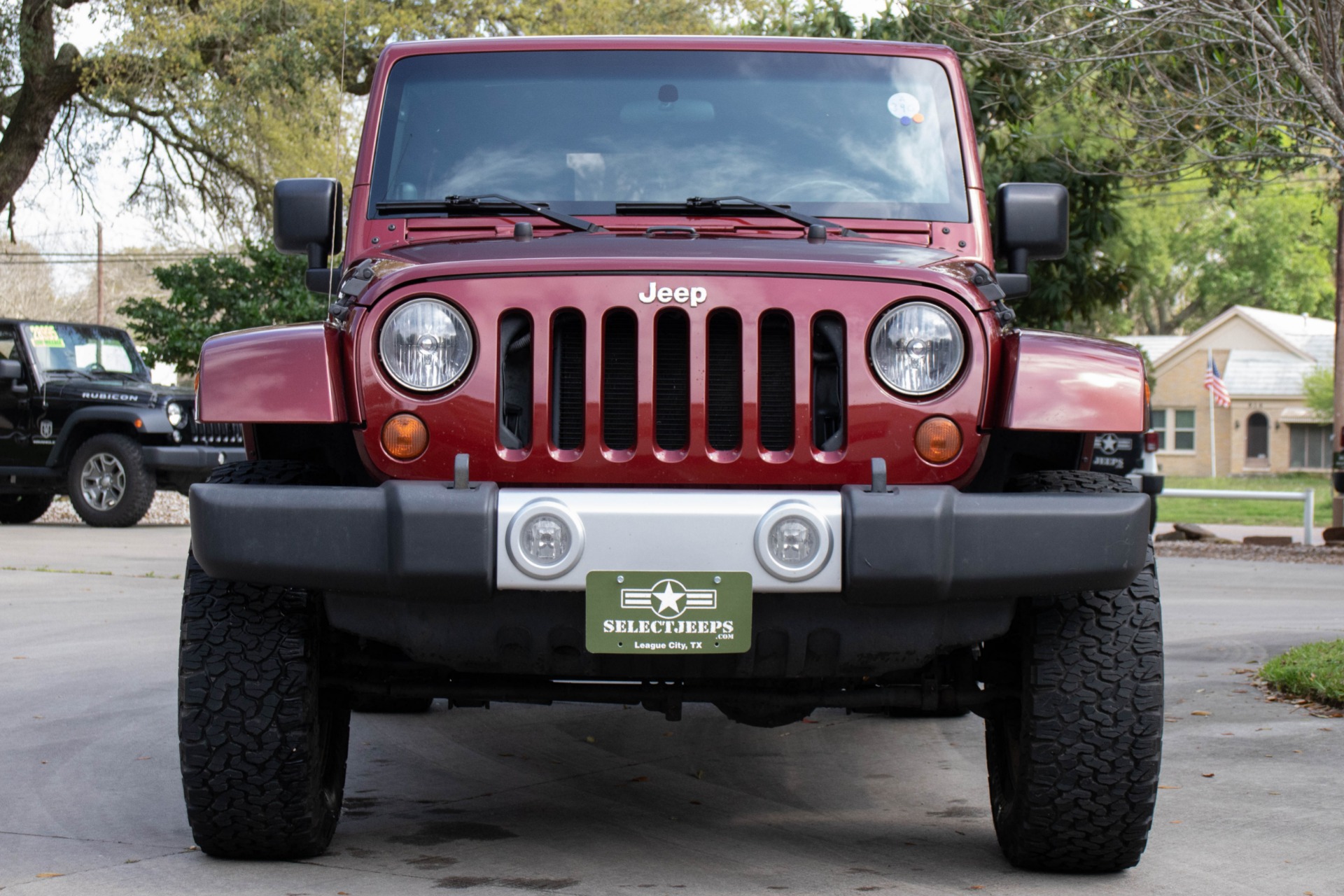 Used-2010-Jeep-Wrangler-Unlimited-Sahara