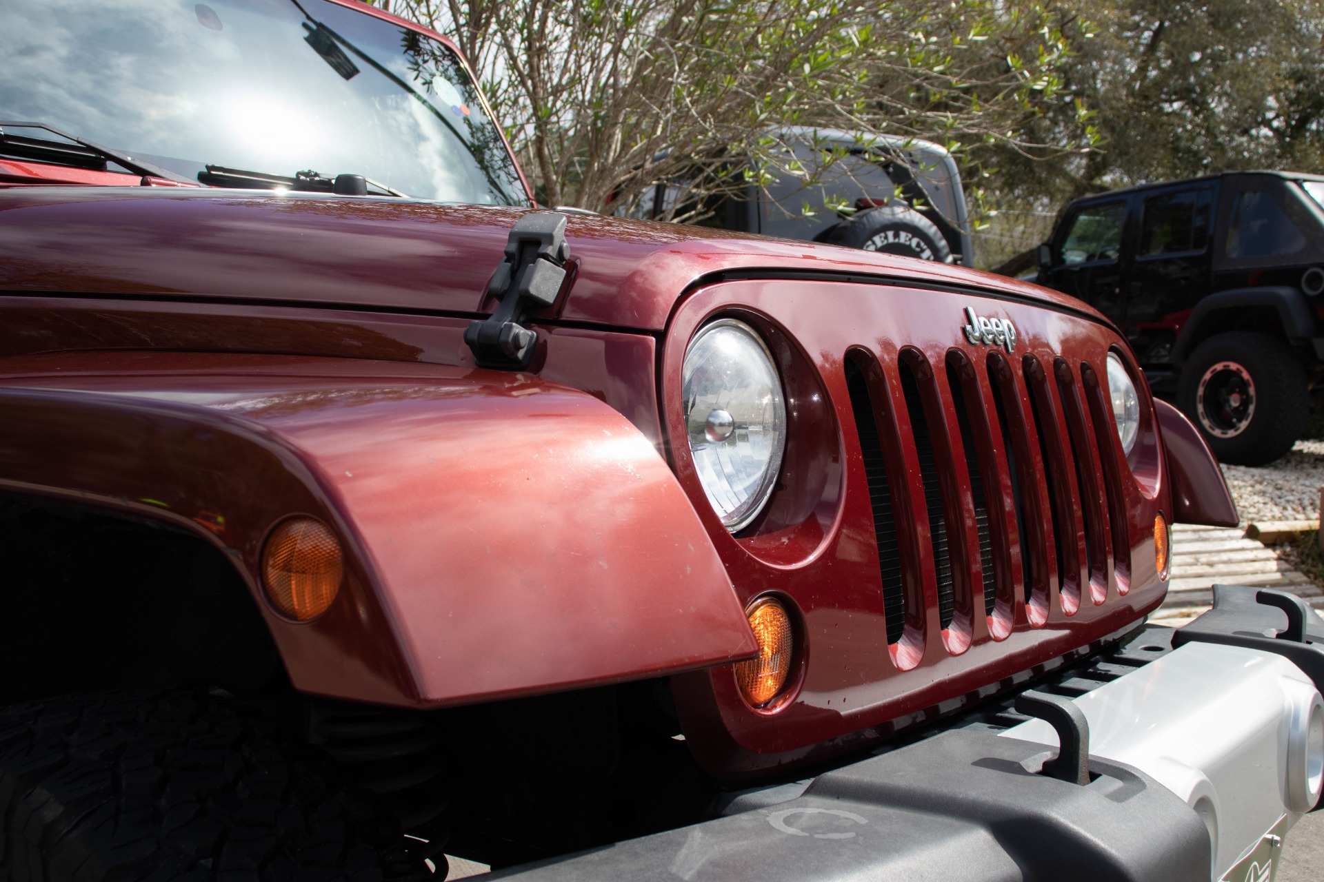 Used-2010-Jeep-Wrangler-Unlimited-Sahara