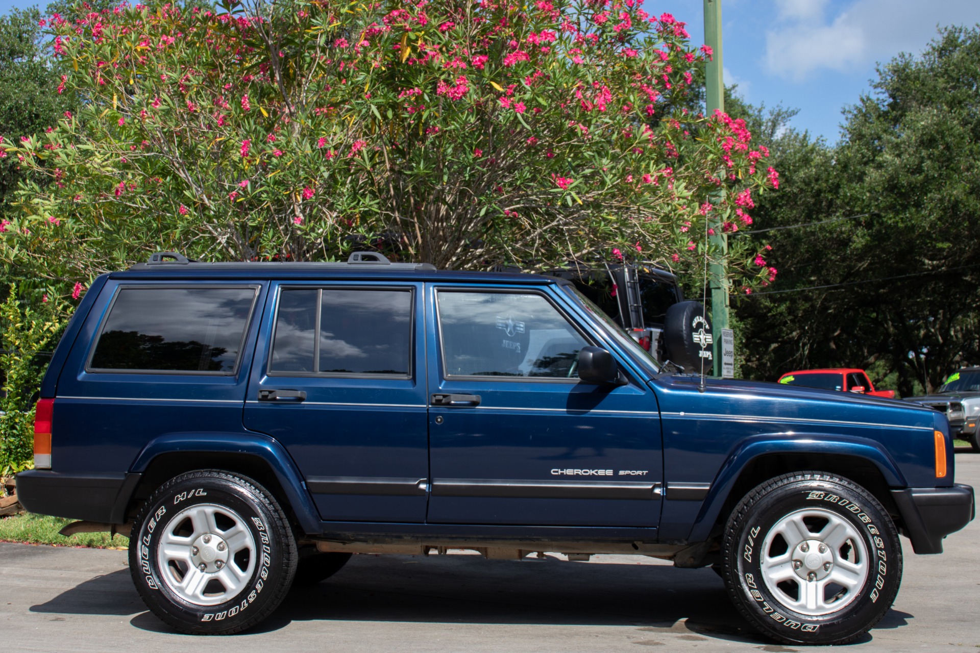 Used 01 Jeep Cherokee Sport For Sale 6 995 Select Jeeps Inc Stock