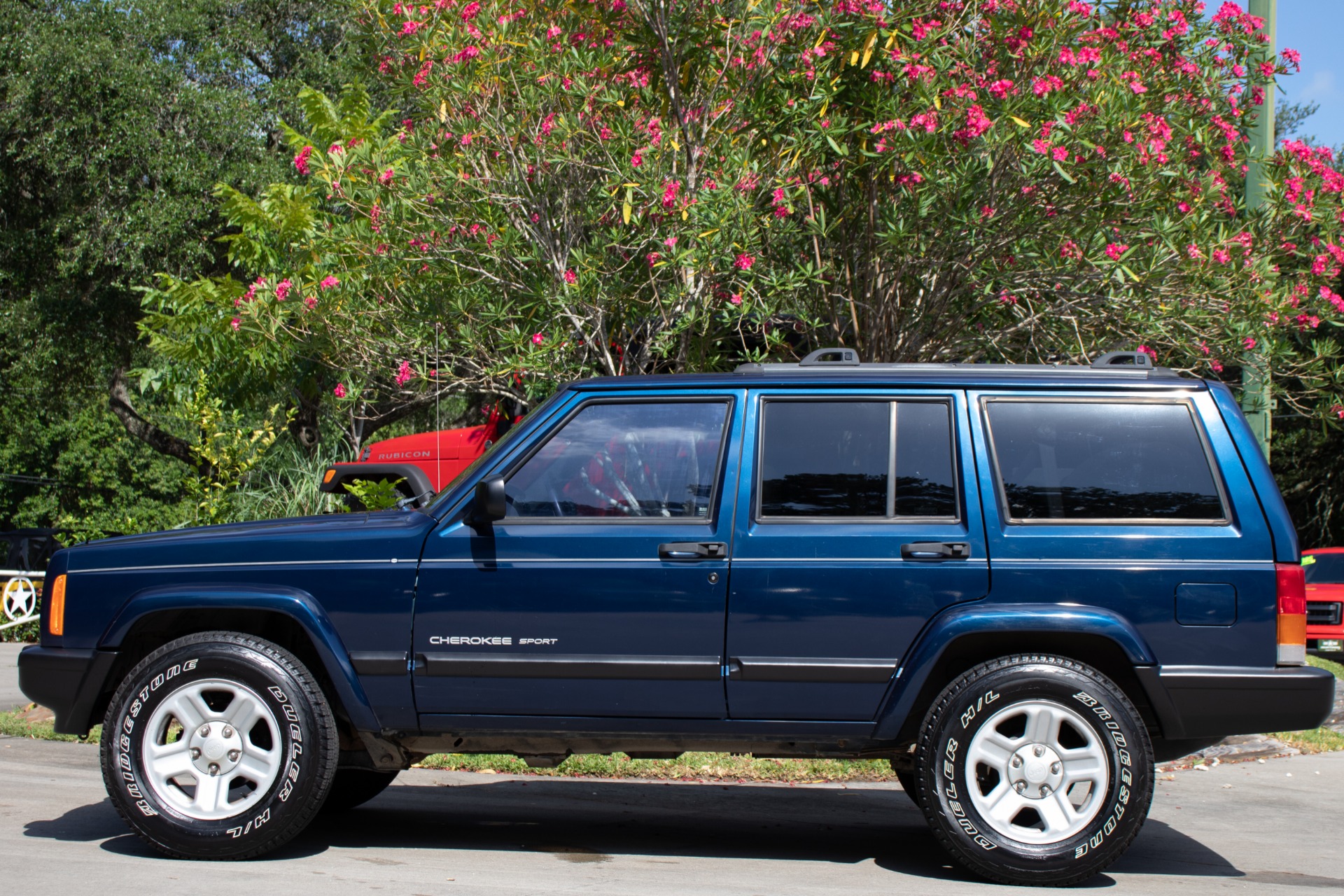 Used-2001-Jeep-Cherokee-Sport