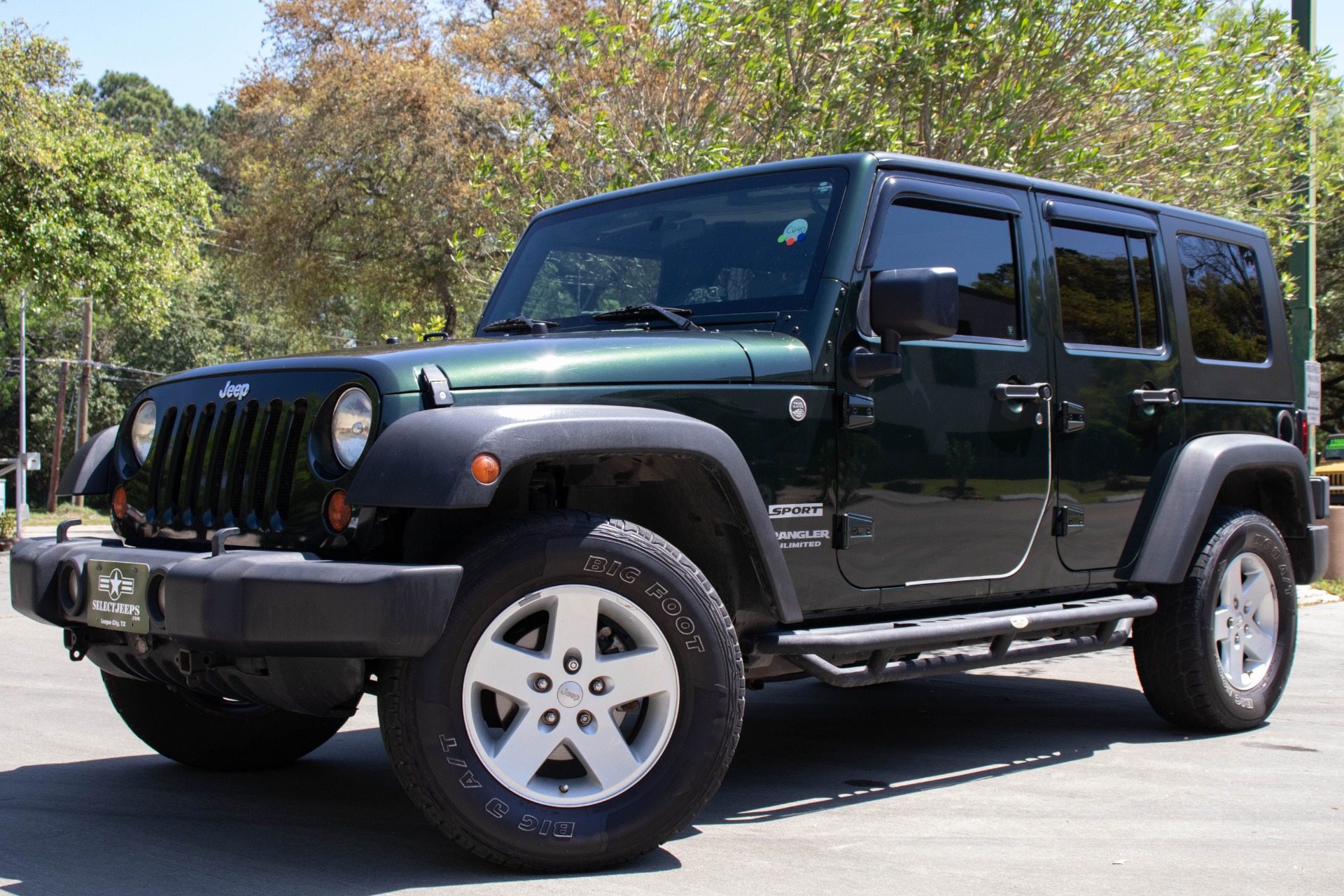 Used-2010-Jeep-Wrangler-Unlimited-Sport