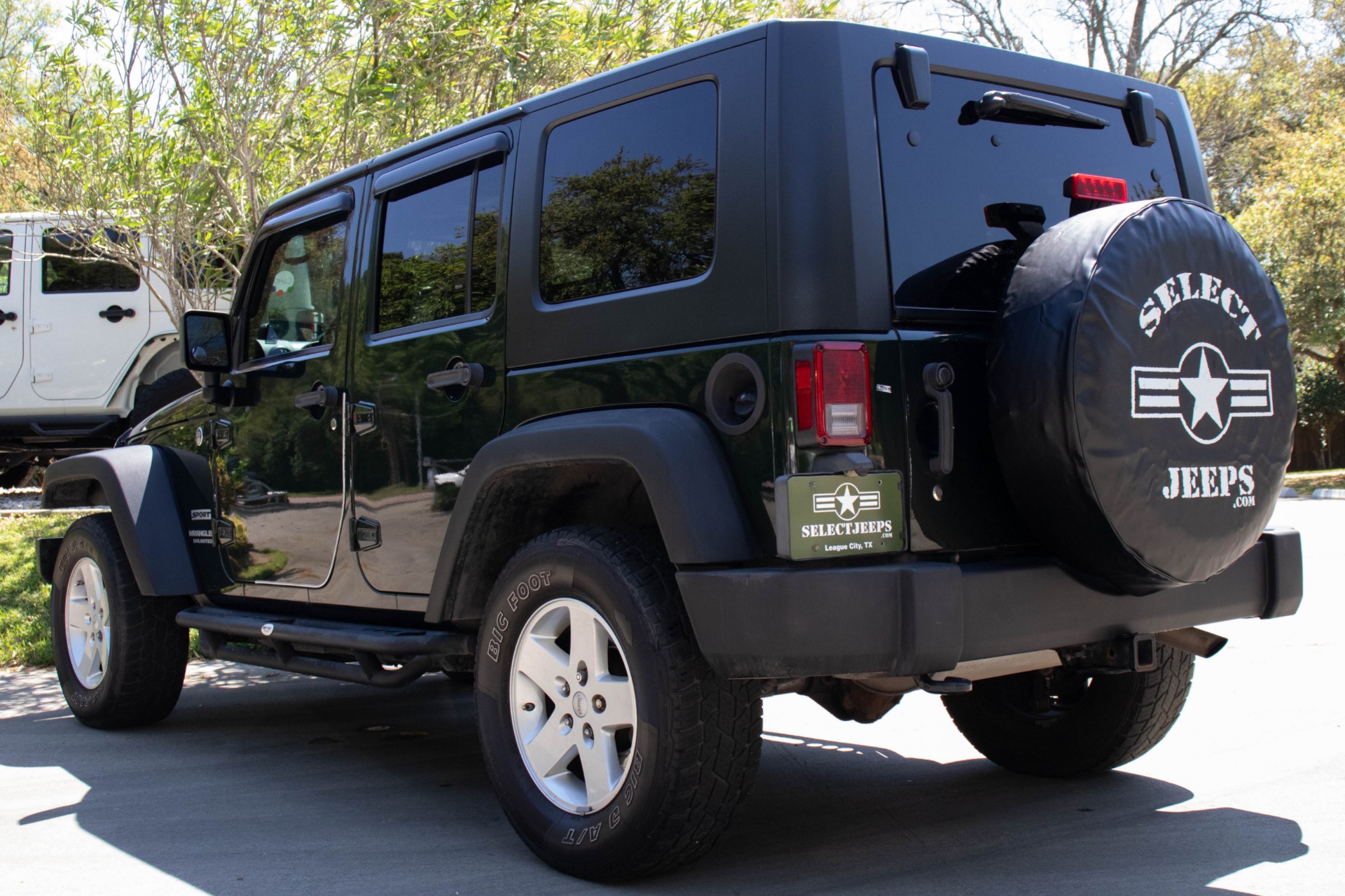 Used-2010-Jeep-Wrangler-Unlimited-Sport