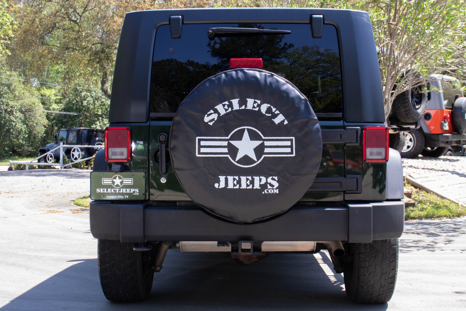 Used-2010-Jeep-Wrangler-Unlimited-Sport