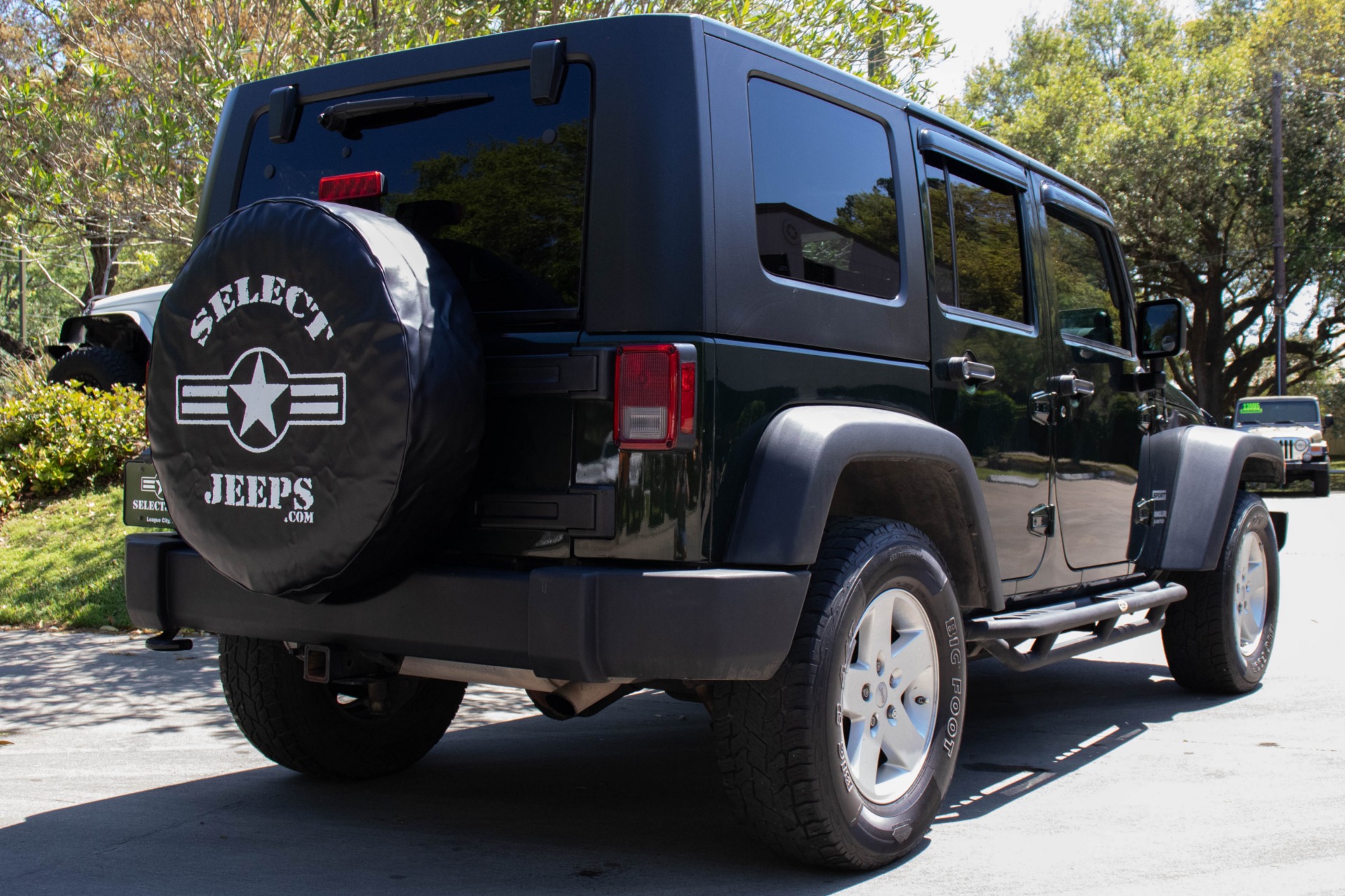 Used-2010-Jeep-Wrangler-Unlimited-Sport