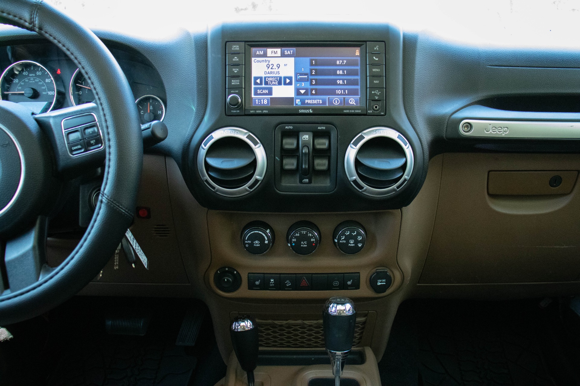 Used-2012-Jeep-Wrangler-Unlimited-Rubicon