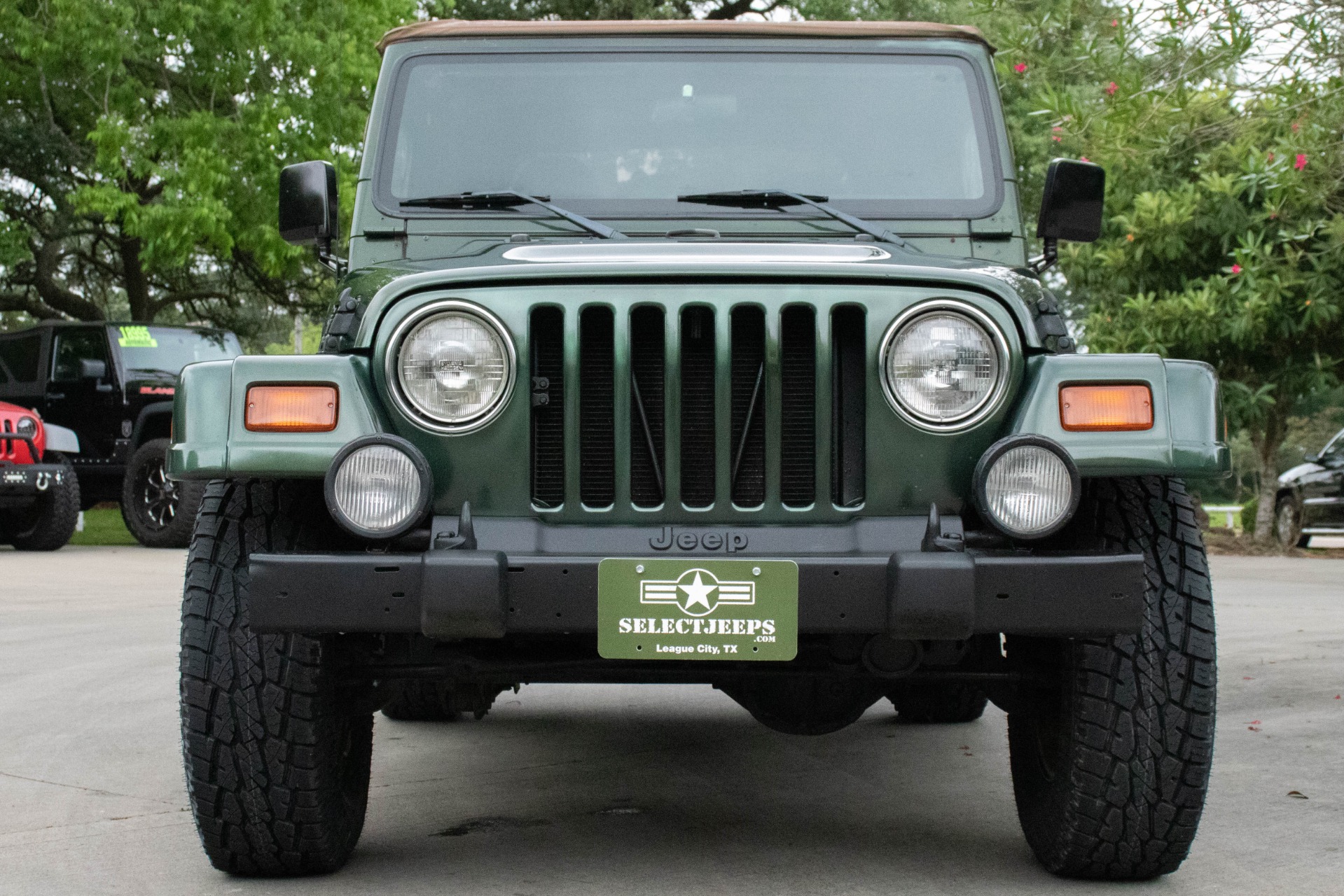 Used-1998-Jeep-Wrangler-Sahara