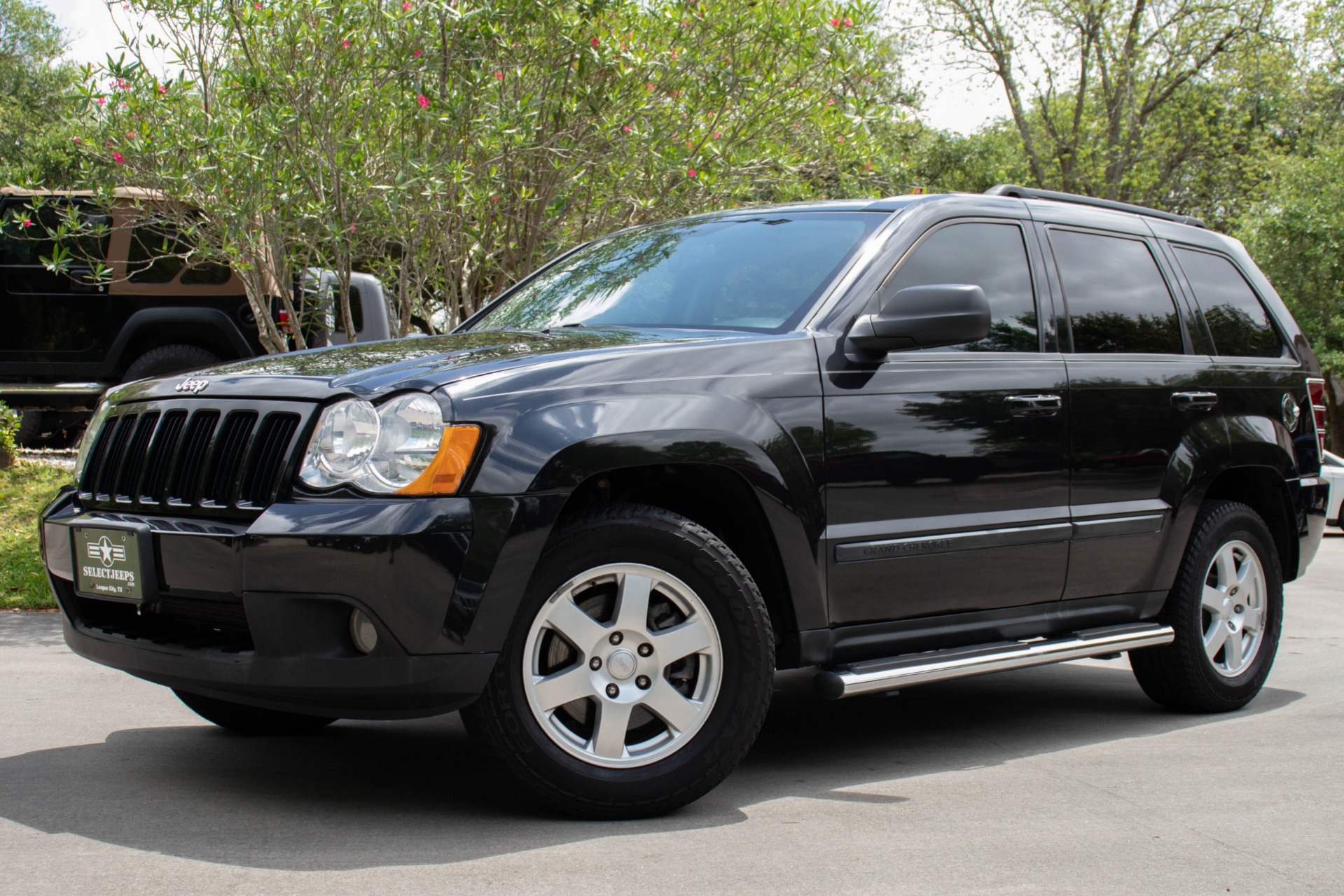 Used-2008-Jeep-Grand-Cherokee-Laredo