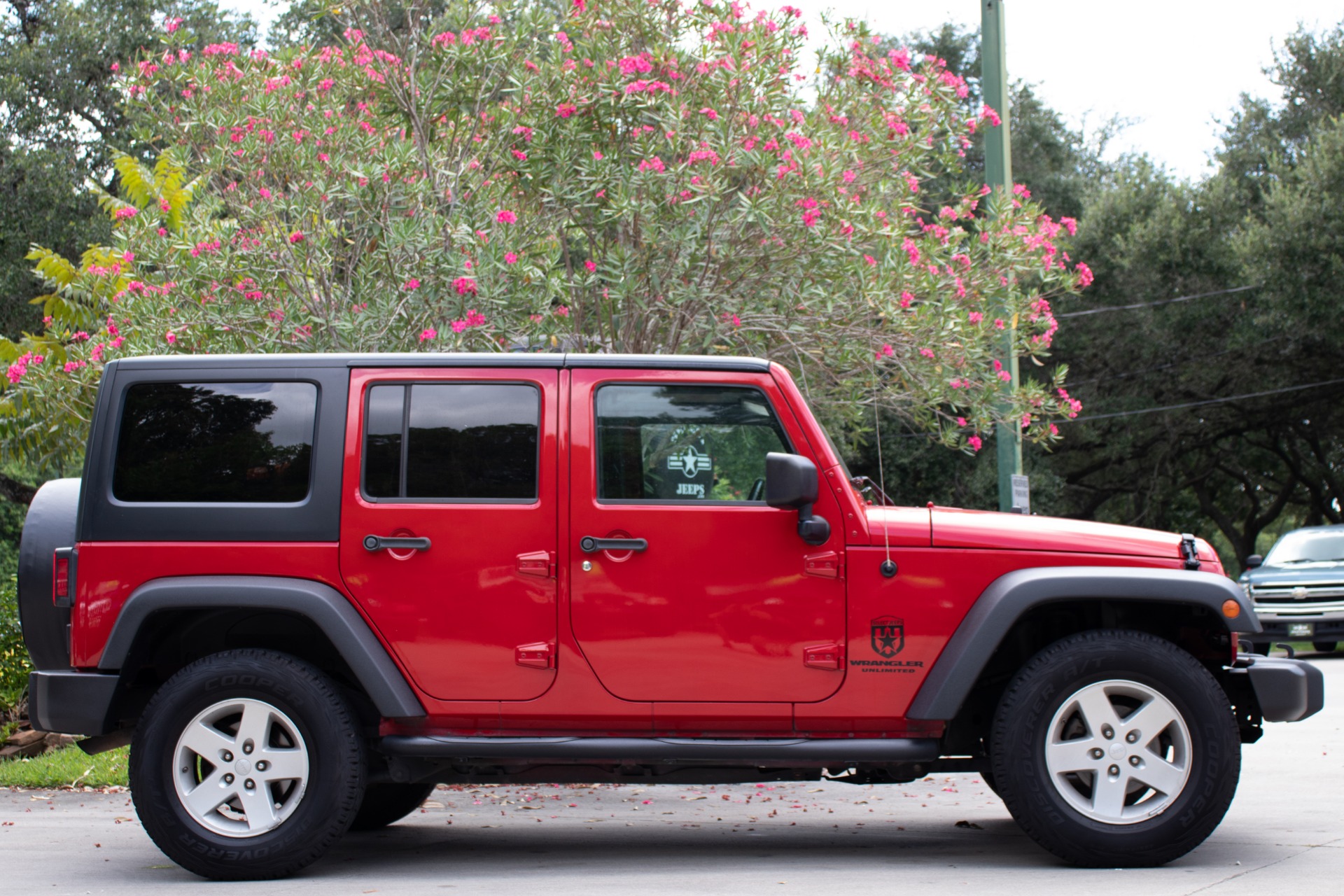 Used-2008-Jeep-Wrangler-Unlimited-X