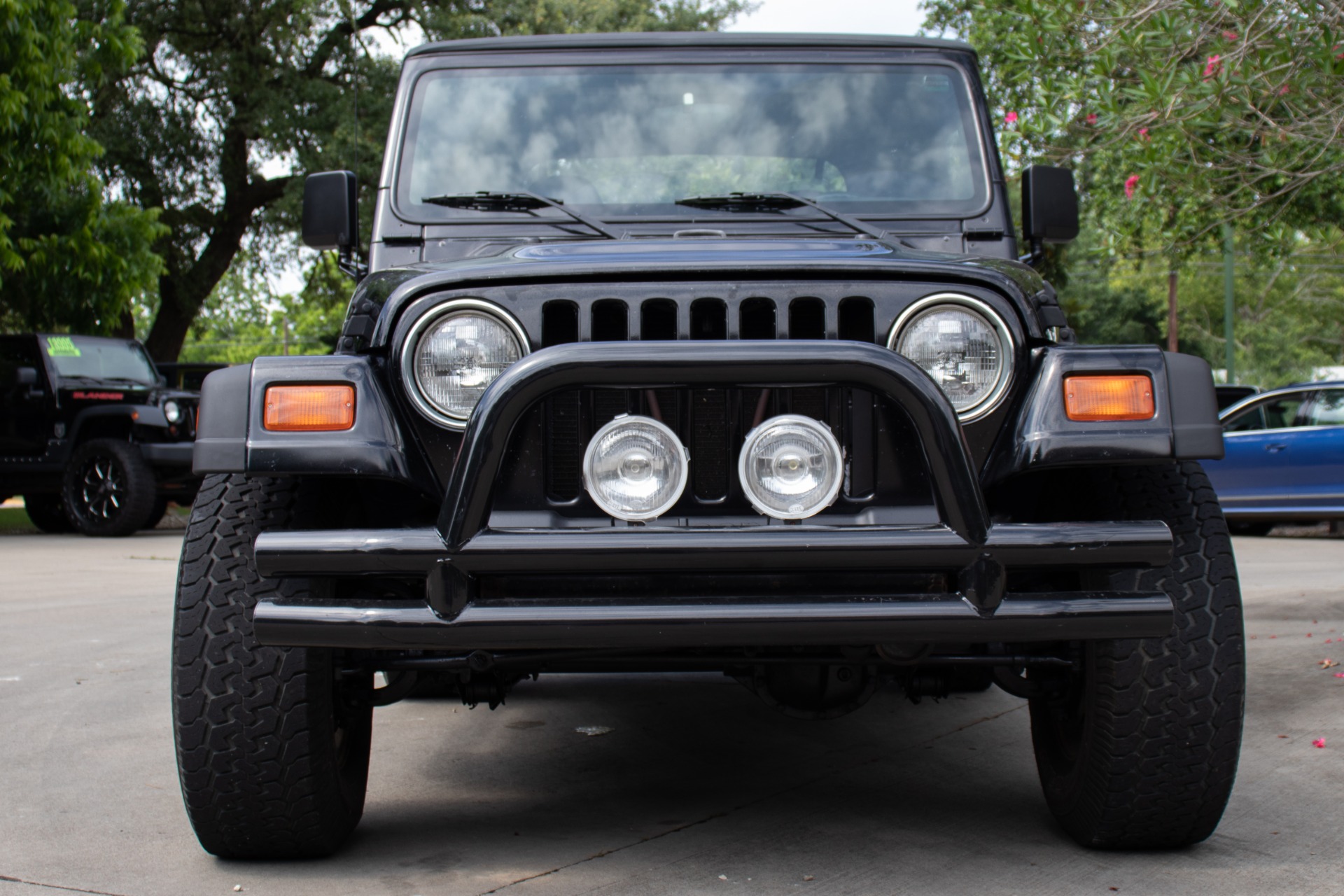 Used-1999-Jeep-Wrangler-SE