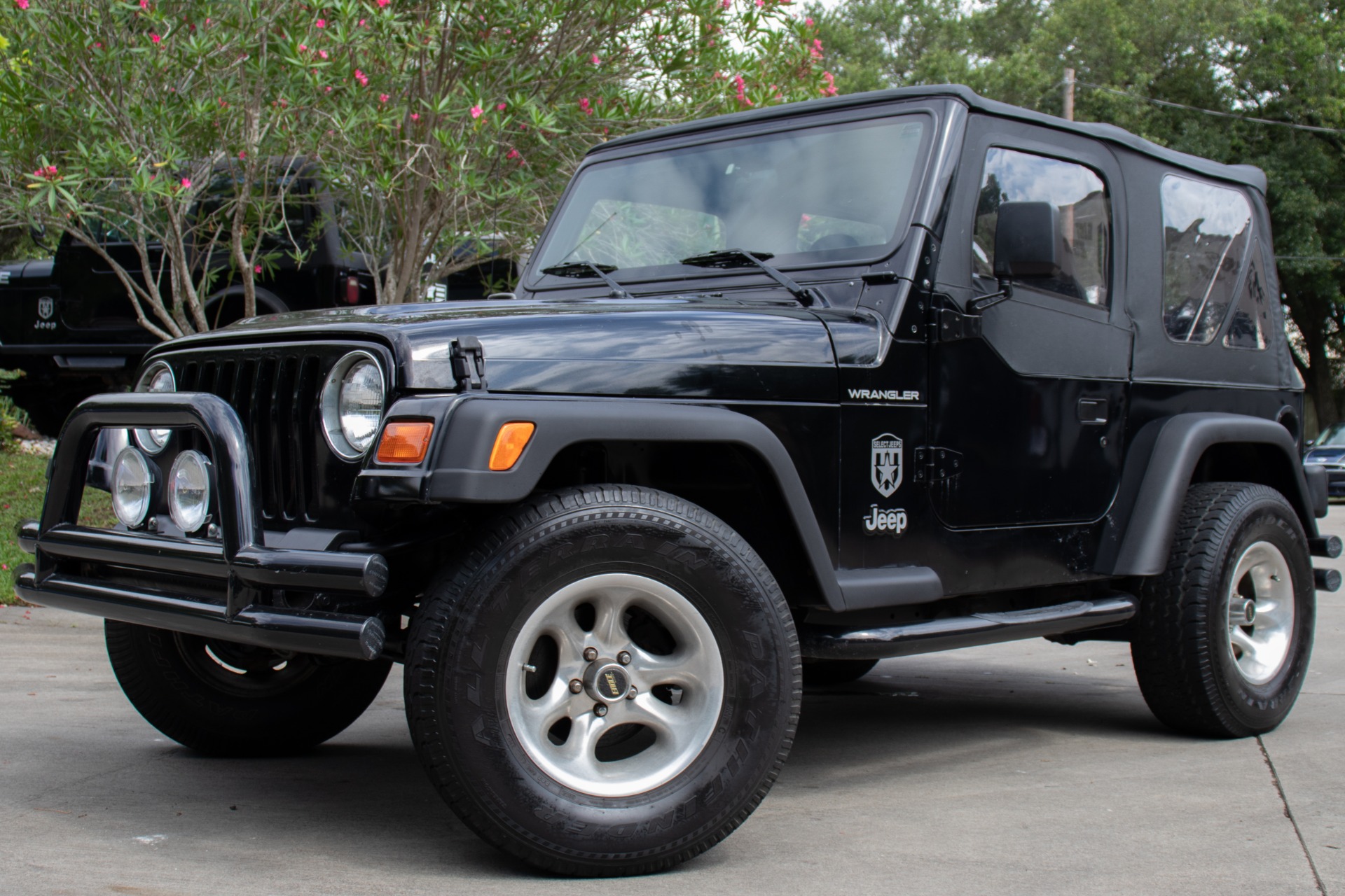 Used-1999-Jeep-Wrangler-SE