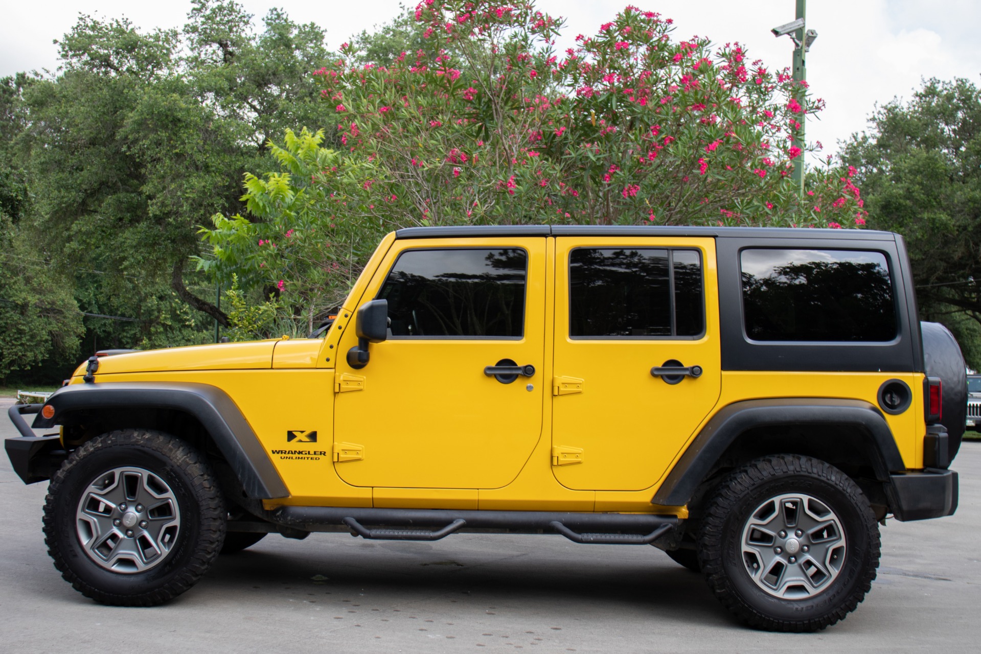 Used-2008-Jeep-Wrangler-Unlimited-X