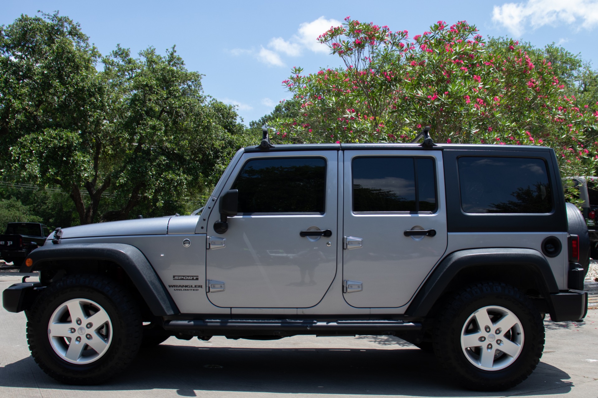 Used-2013-Jeep-Wrangler-Unlimited-Sport