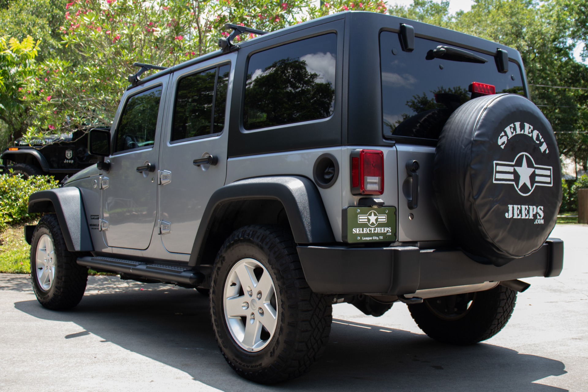 Used-2013-Jeep-Wrangler-Unlimited-Sport