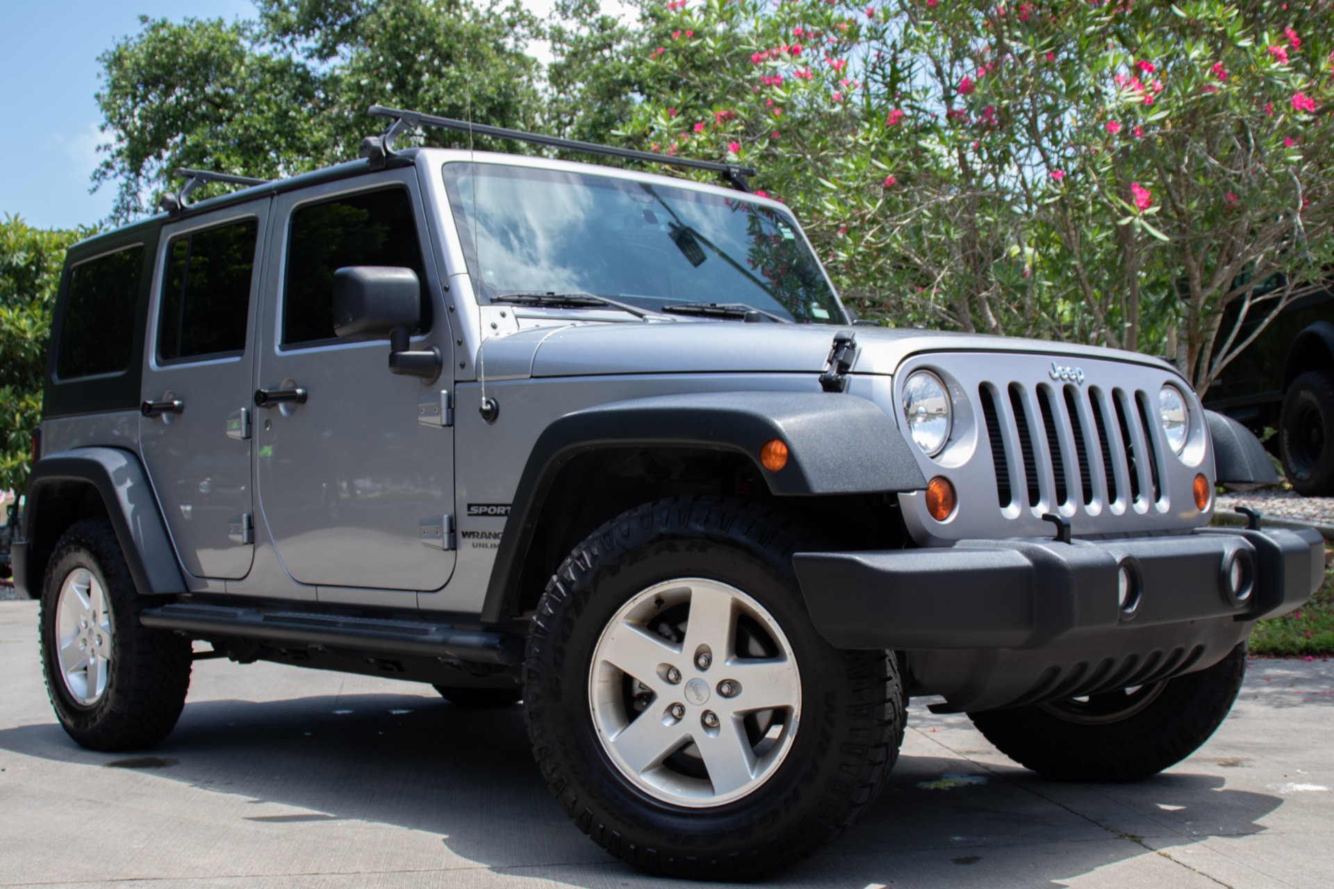 Used-2013-Jeep-Wrangler-Unlimited-Sport