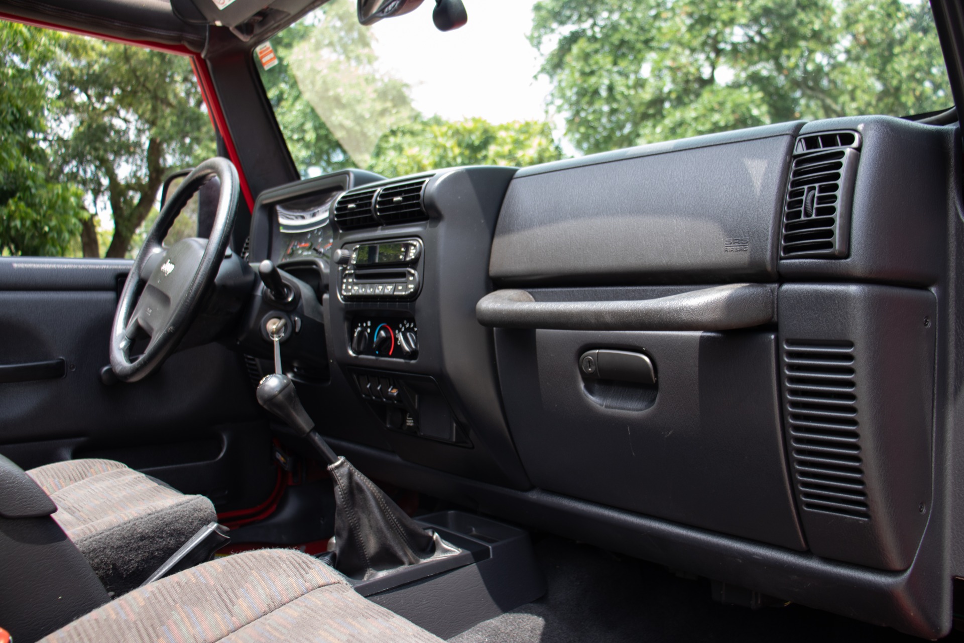 Used-2005-Jeep-Wrangler-Unlimited-Rubicon