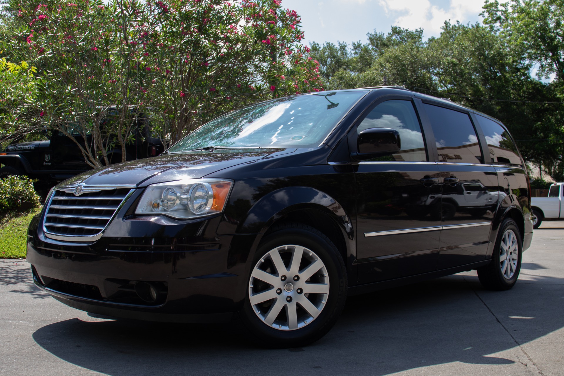 Used-2010-Chrysler-Town-and-Country-Touring-Plus