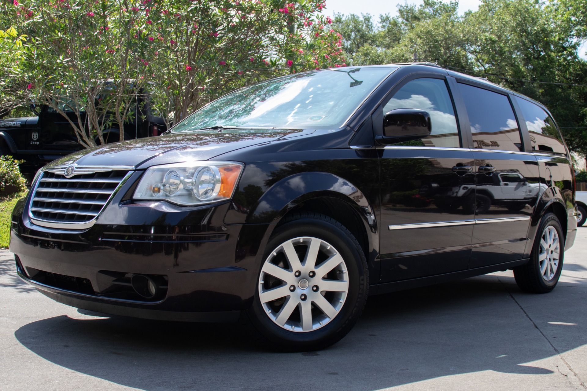 Used-2010-Chrysler-Town-and-Country-Touring-Plus