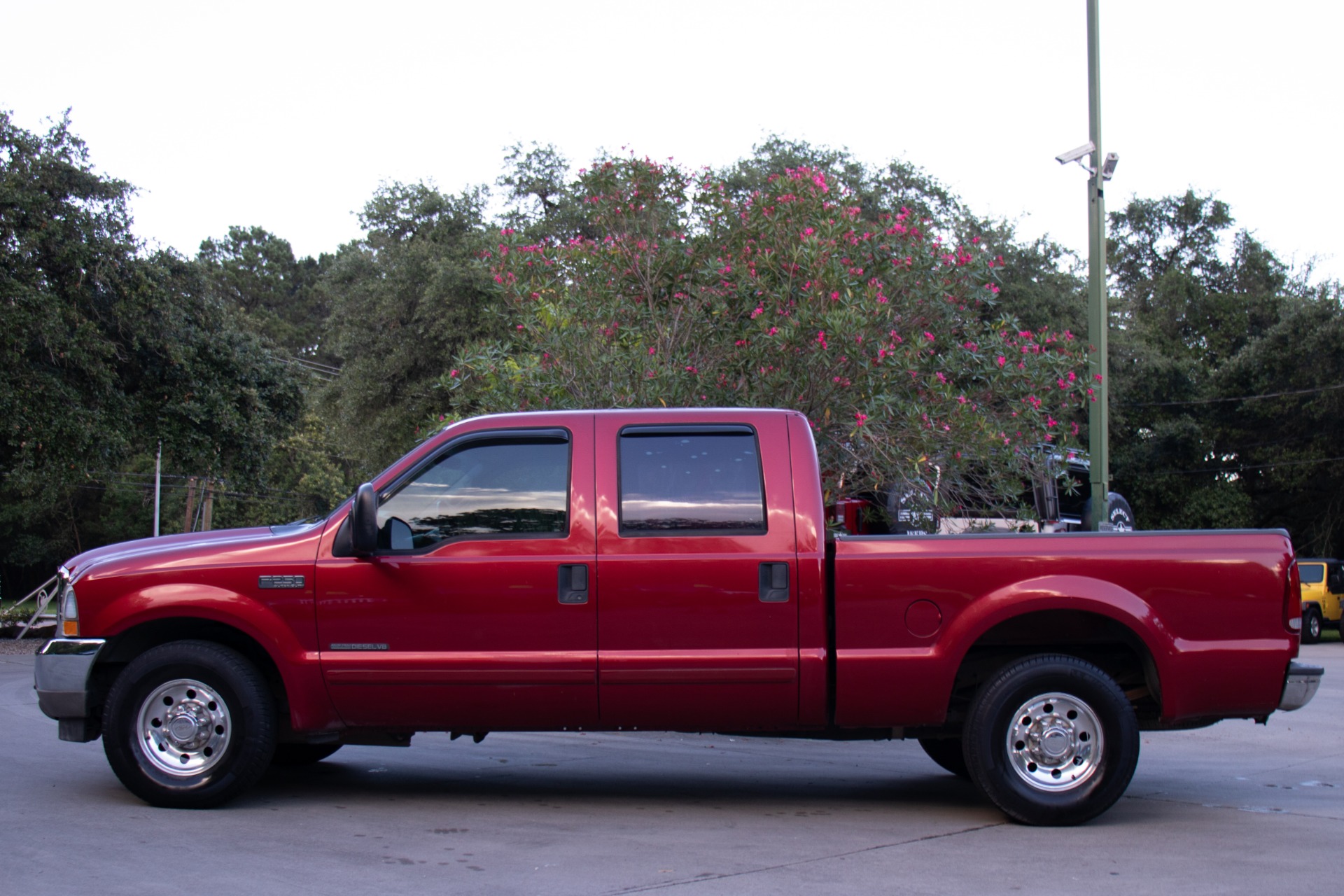 Used-2002-Ford-F-250-Super-Duty-XLT