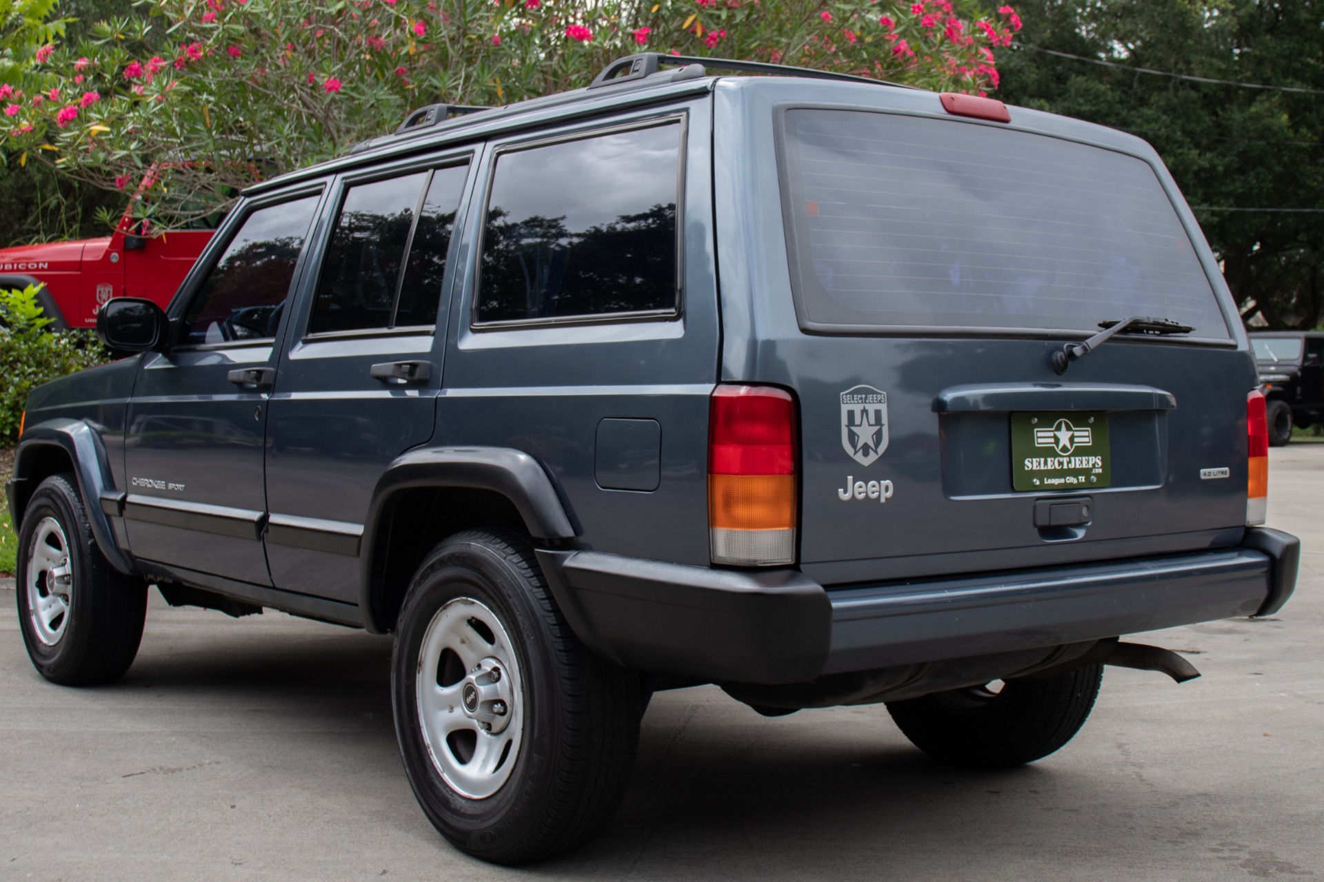 Used-2001-Jeep-Cherokee-Sport