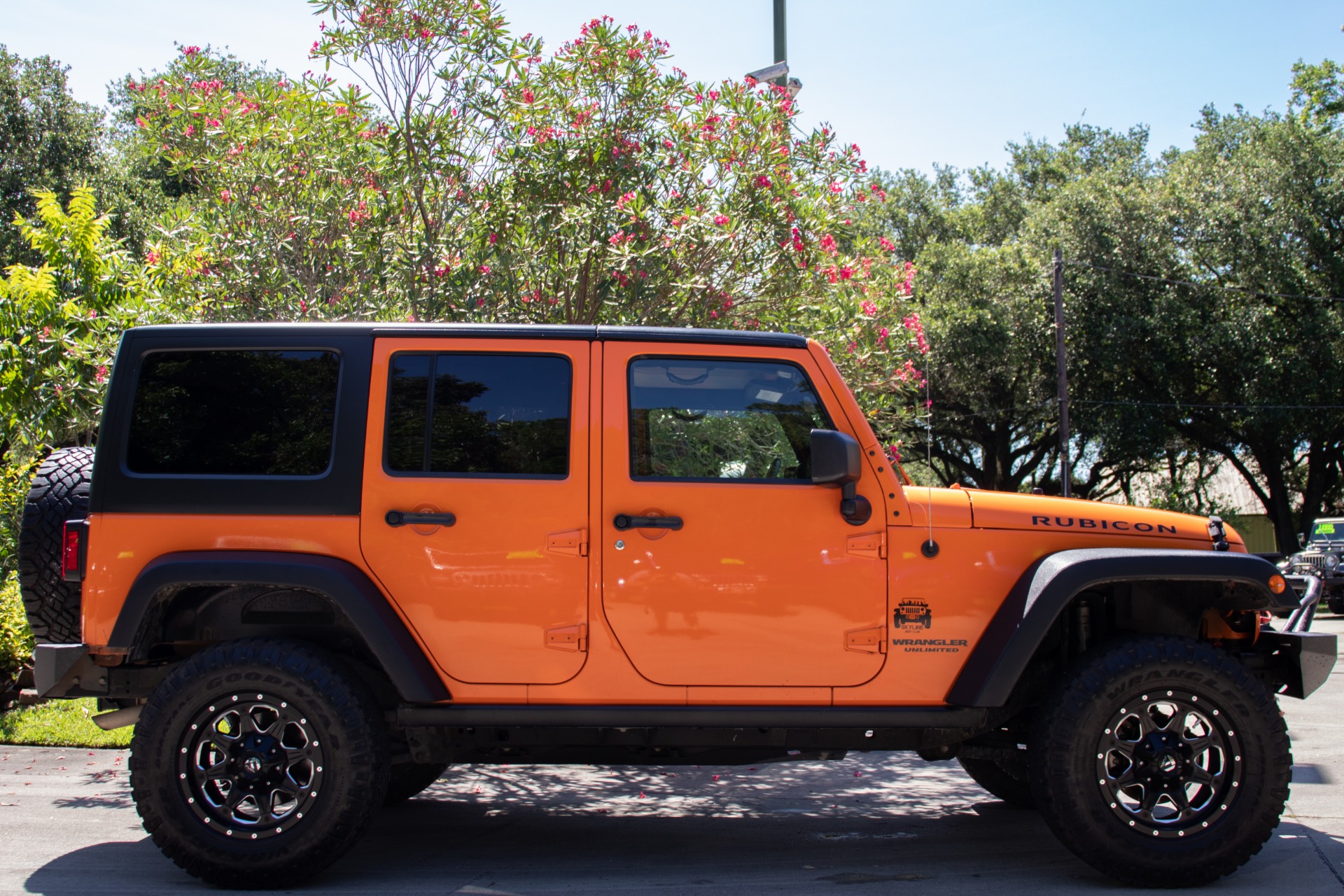 Used-2012-Jeep-Wrangler-Unlimited-Rubicon