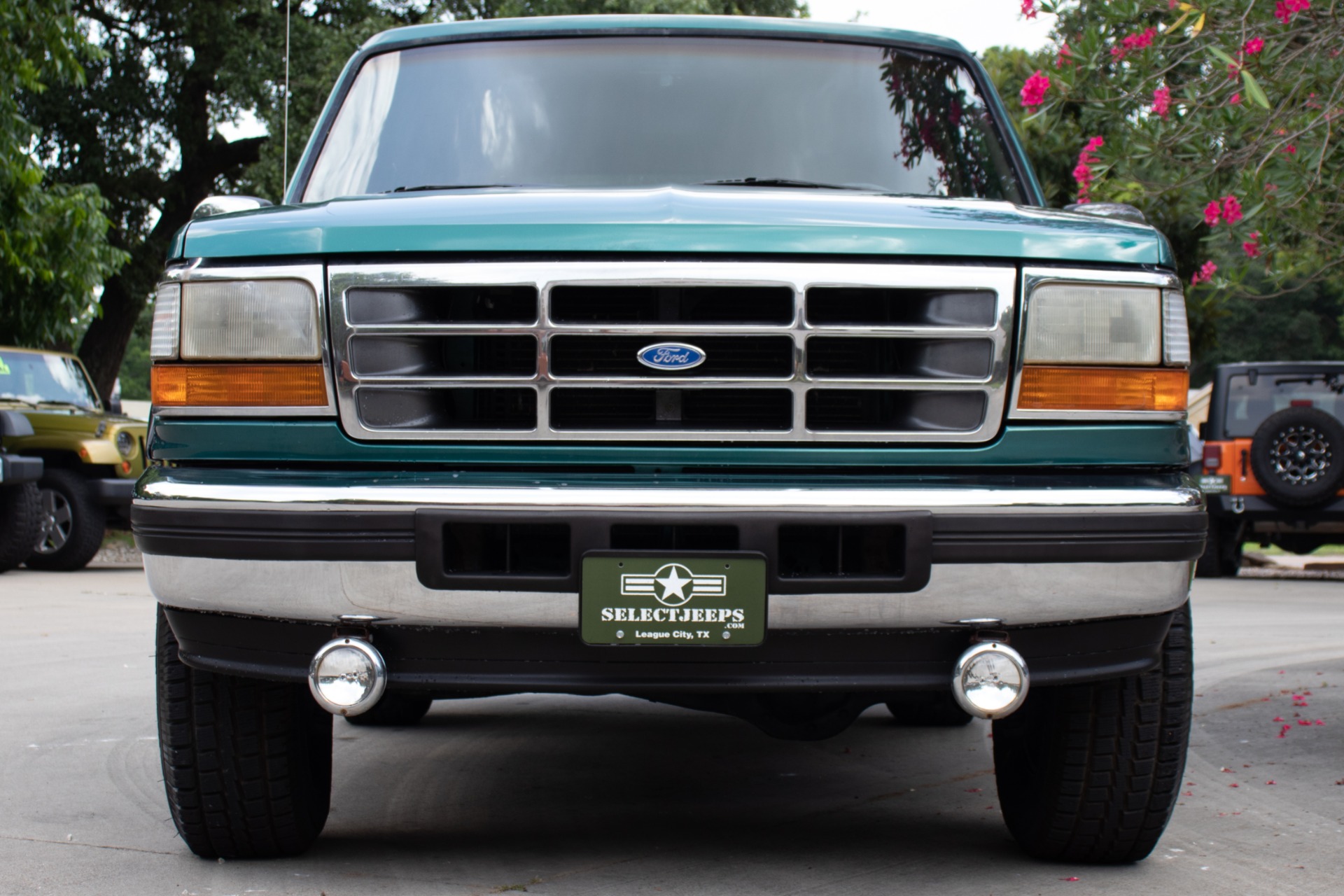 Used-1996-Ford-Bronco-XLT