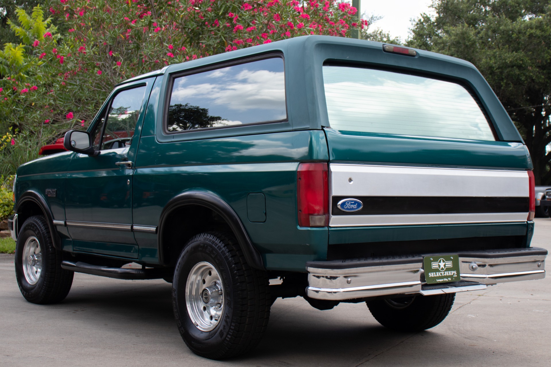 Used-1996-Ford-Bronco-XLT