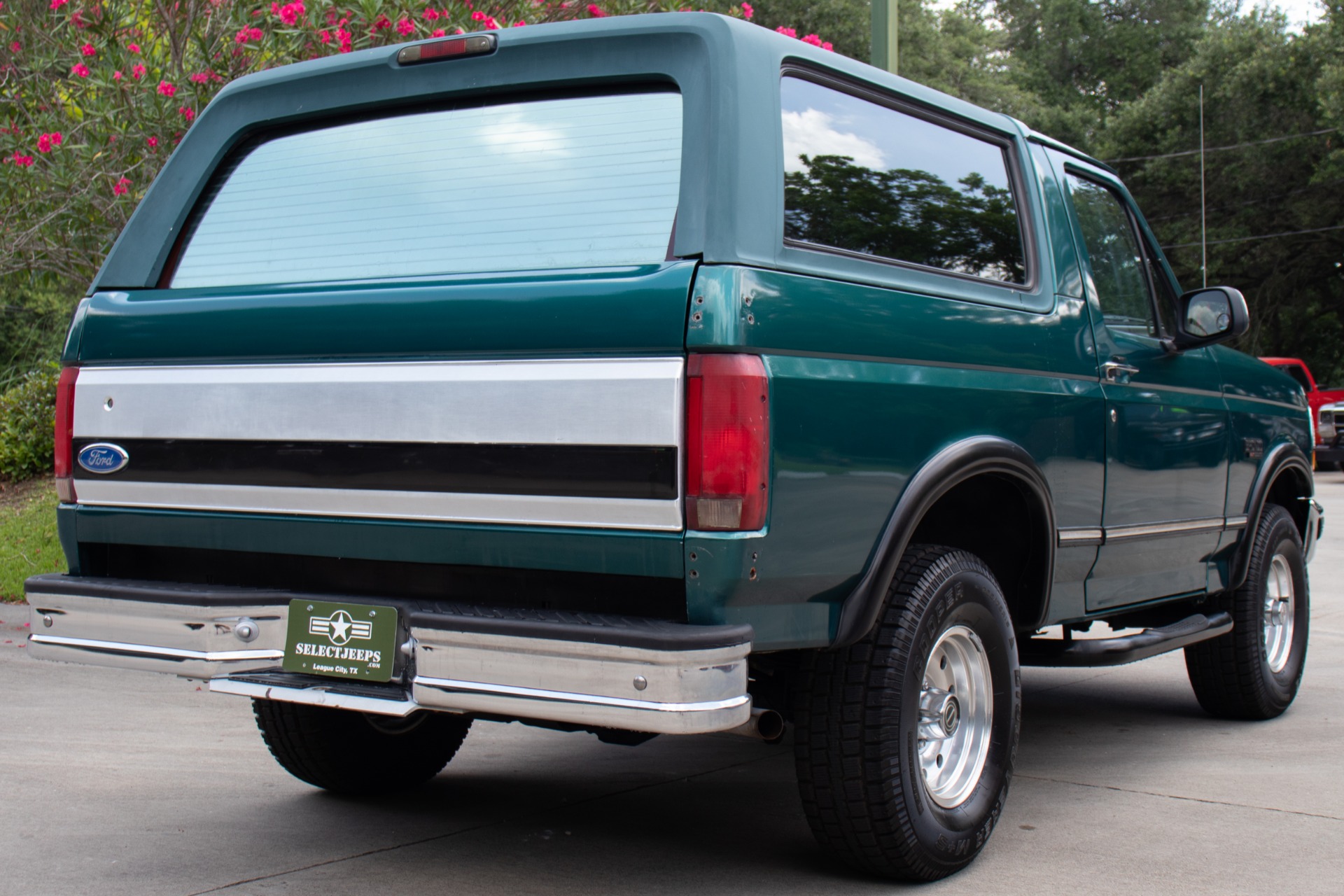 Used-1996-Ford-Bronco-XLT