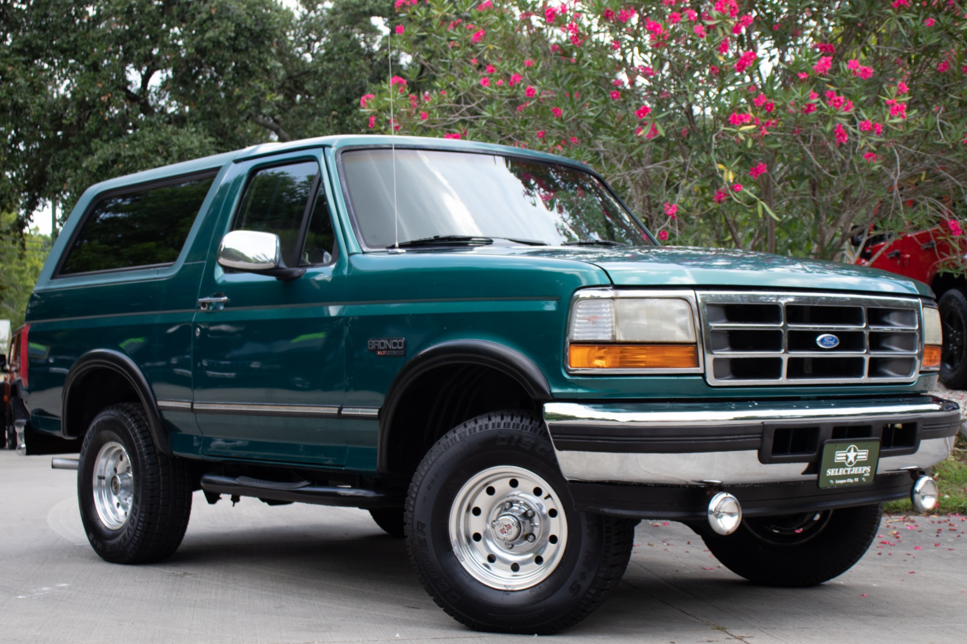 Used-1996-Ford-Bronco-XLT