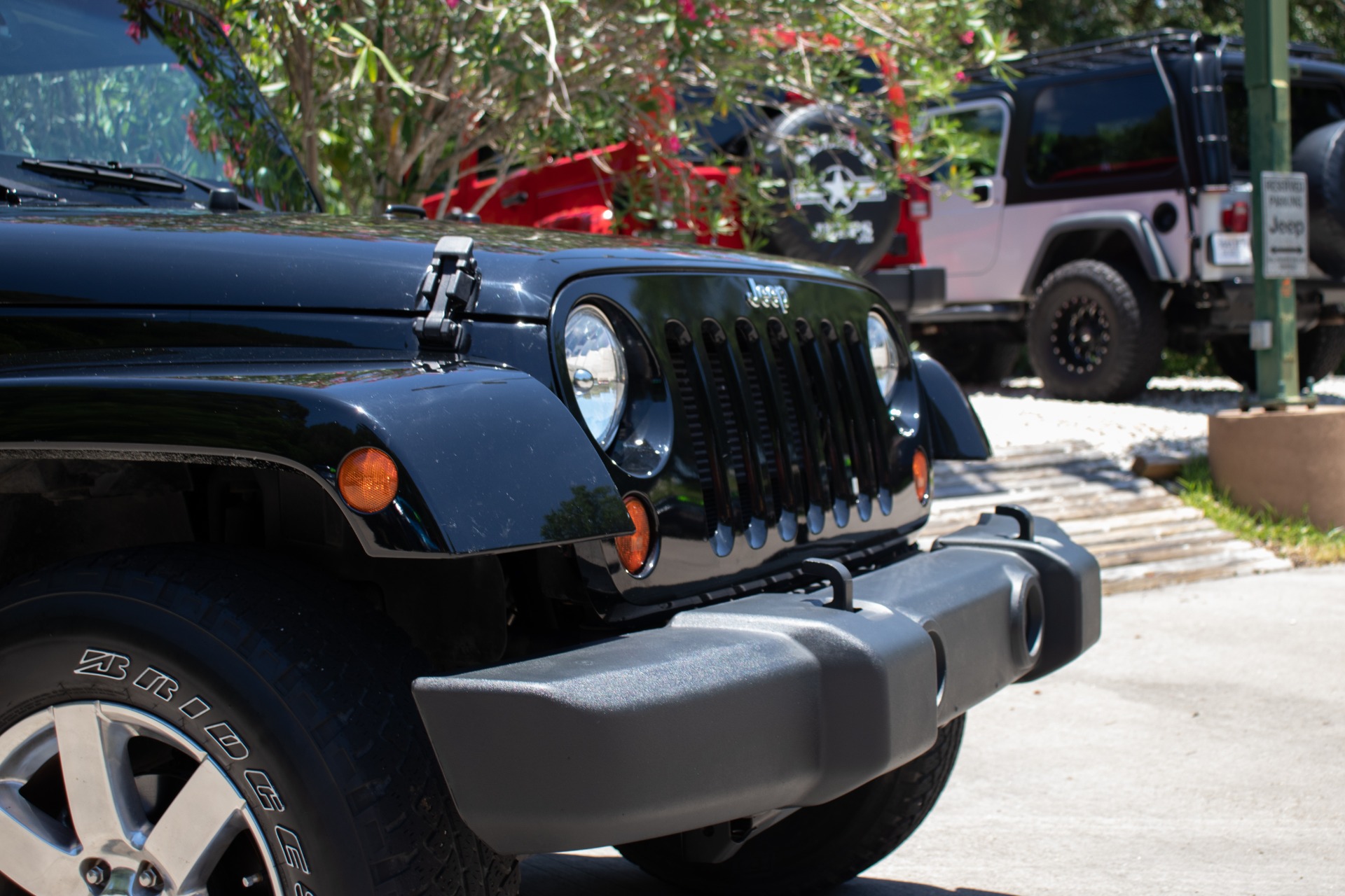 Used-2013-Jeep-Wrangler-Unlimited-Sahara