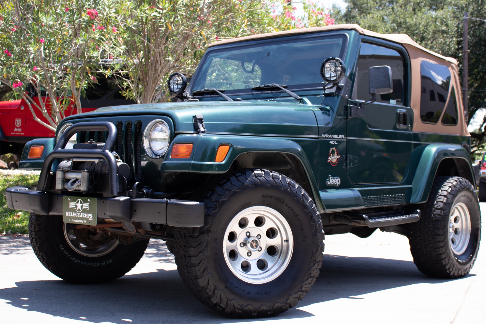 Used-1999-Jeep-Wrangler-Sahara